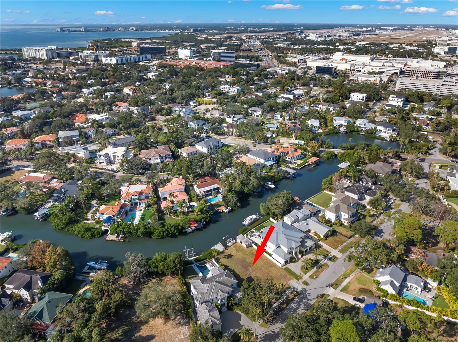 415 S SHORE CREST DR