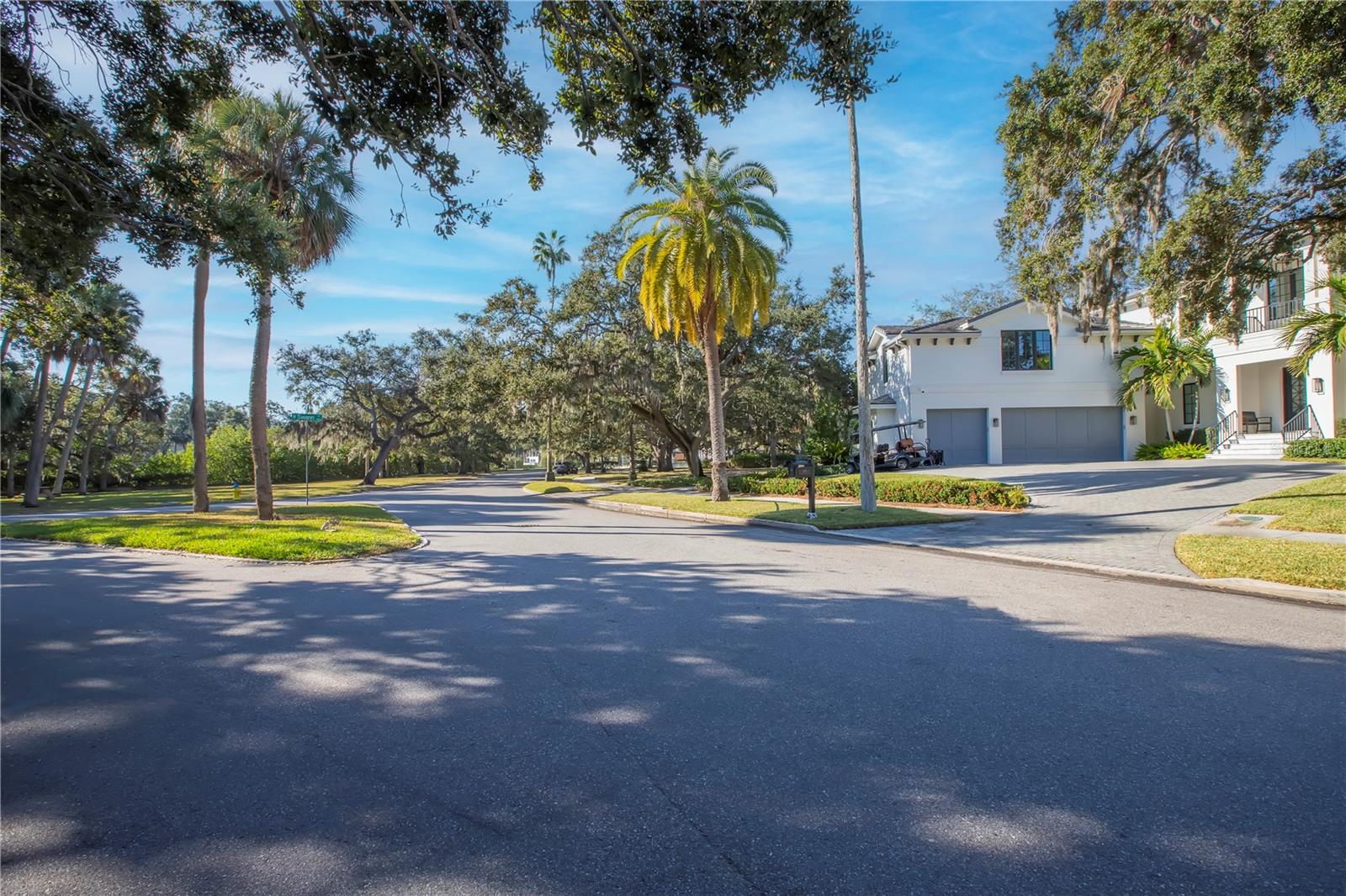 415 S SHORE CREST DR