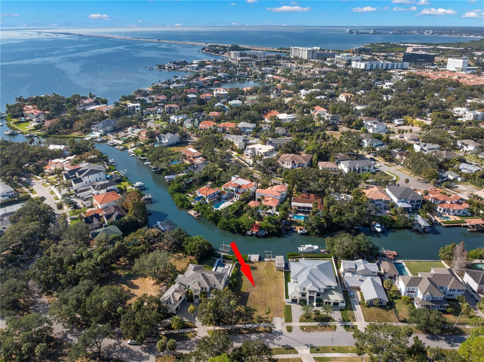 415 S SHORE CREST DR