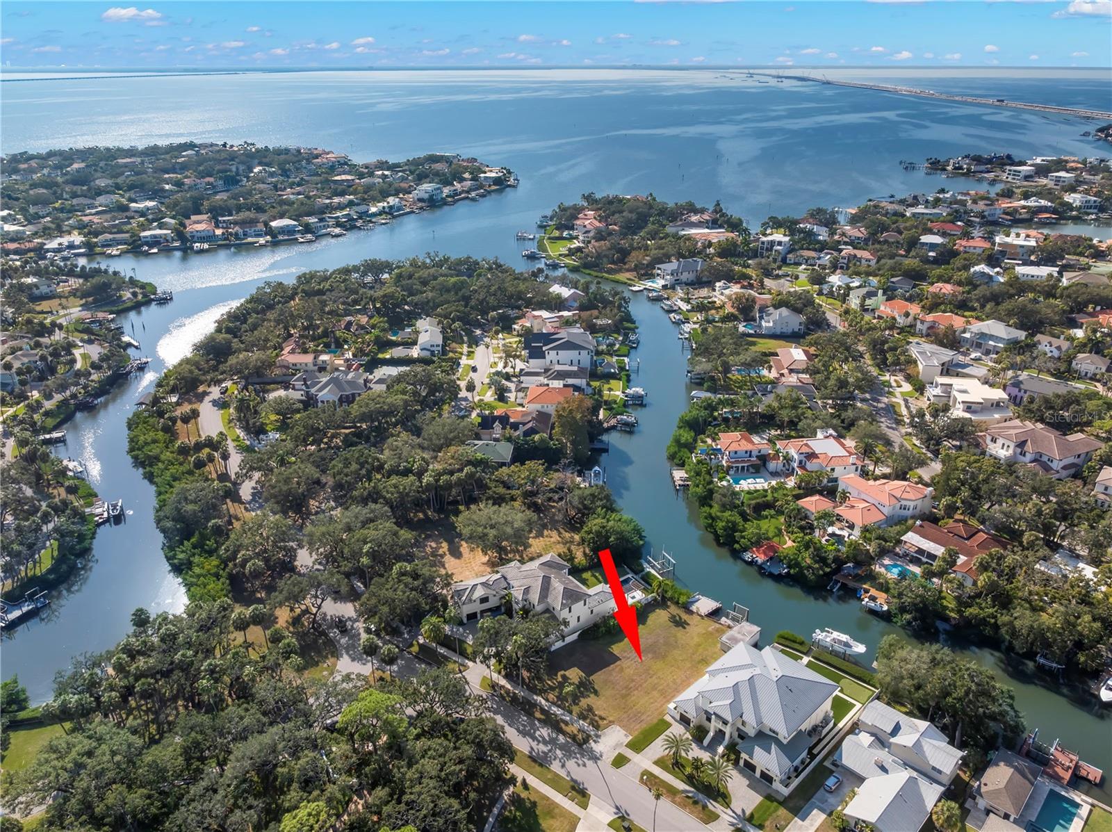 415 S SHORE CREST DR