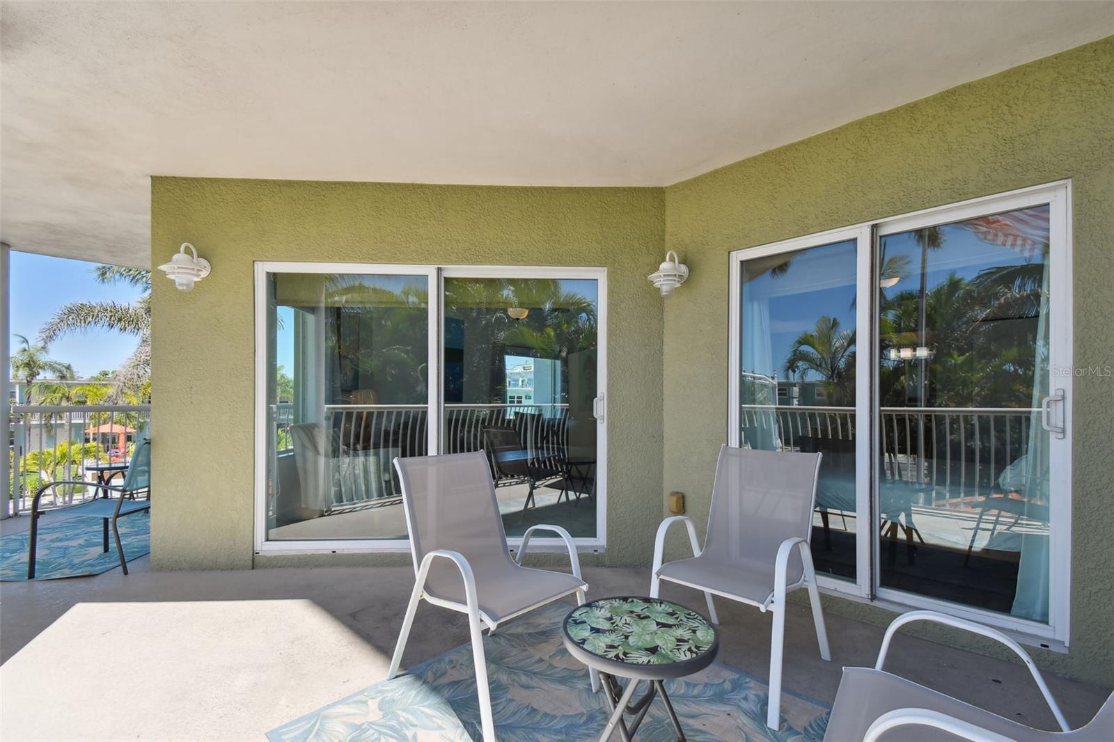 11605 GULF BLVD #208