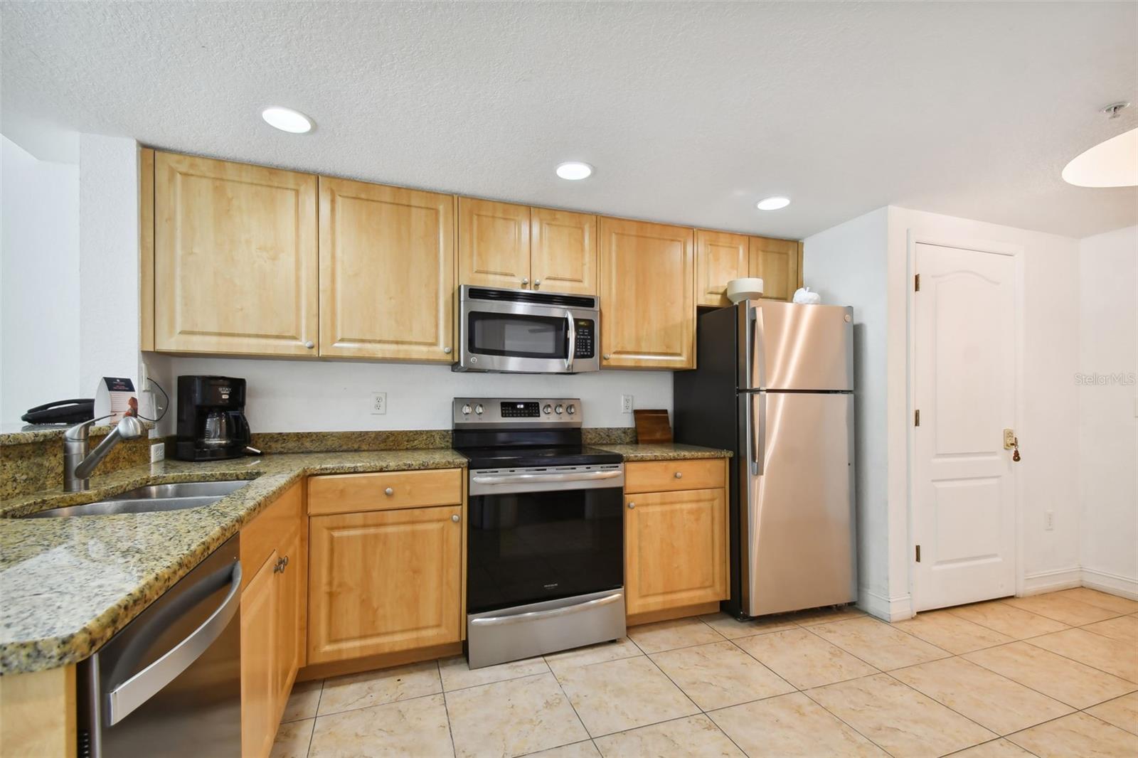 11605 GULF BLVD #208