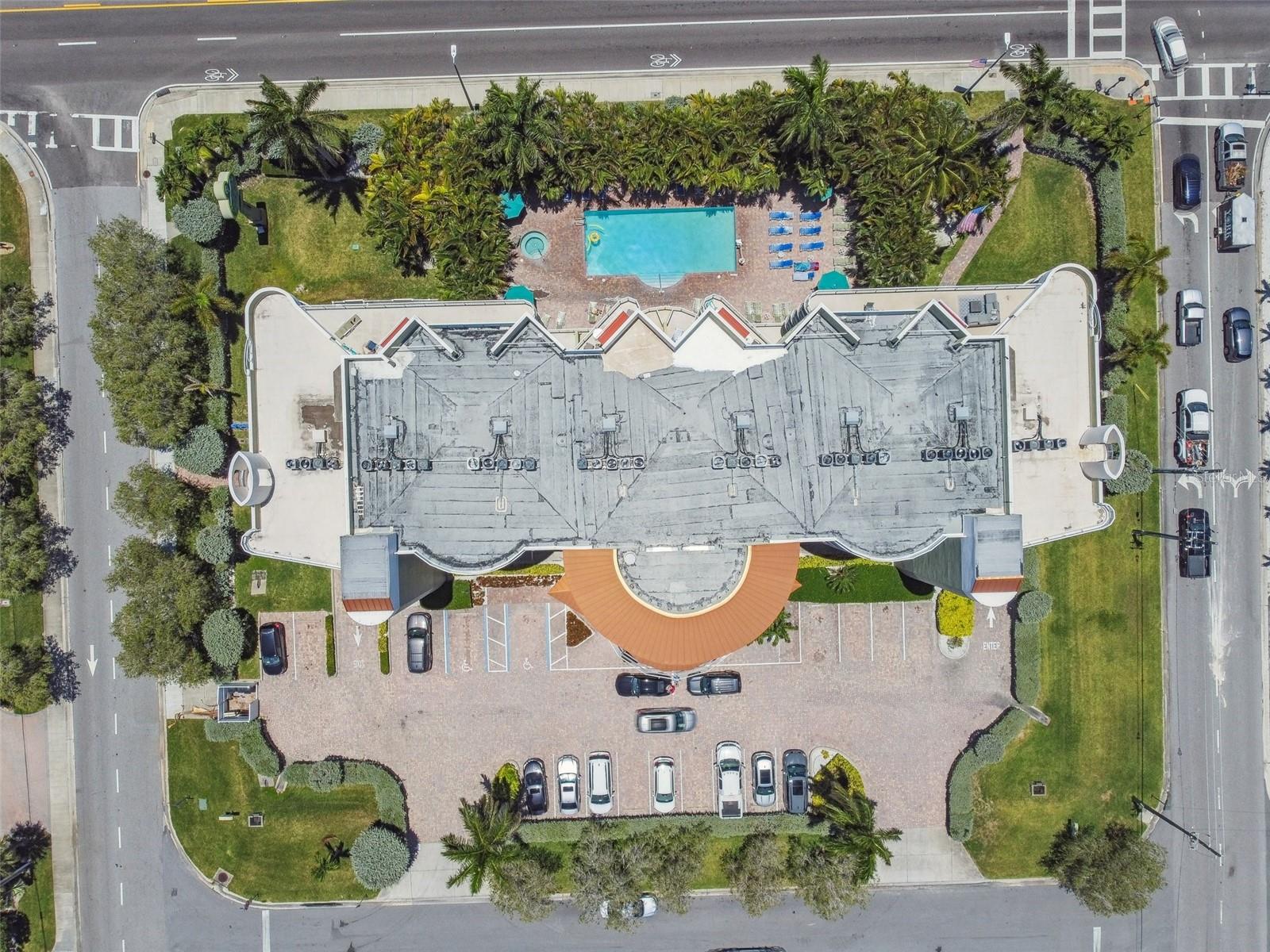 11605 GULF BLVD #208