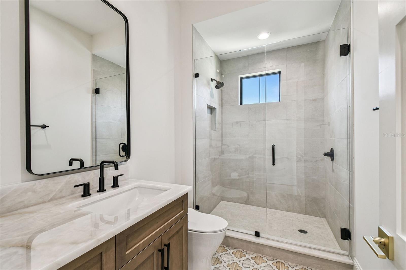 2915 W HARBOR VIEW AVE