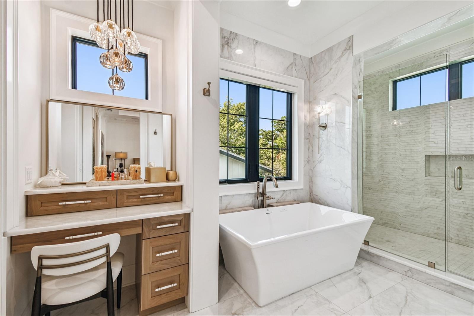 2915 W HARBOR VIEW AVE