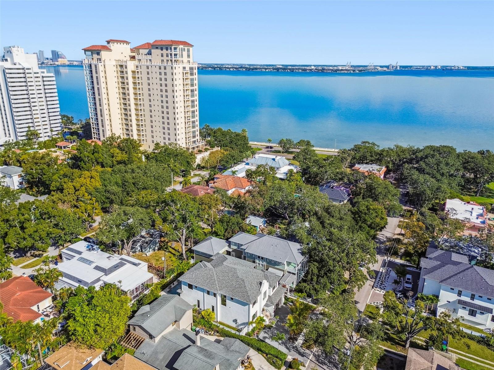 2915 W HARBOR VIEW AVE