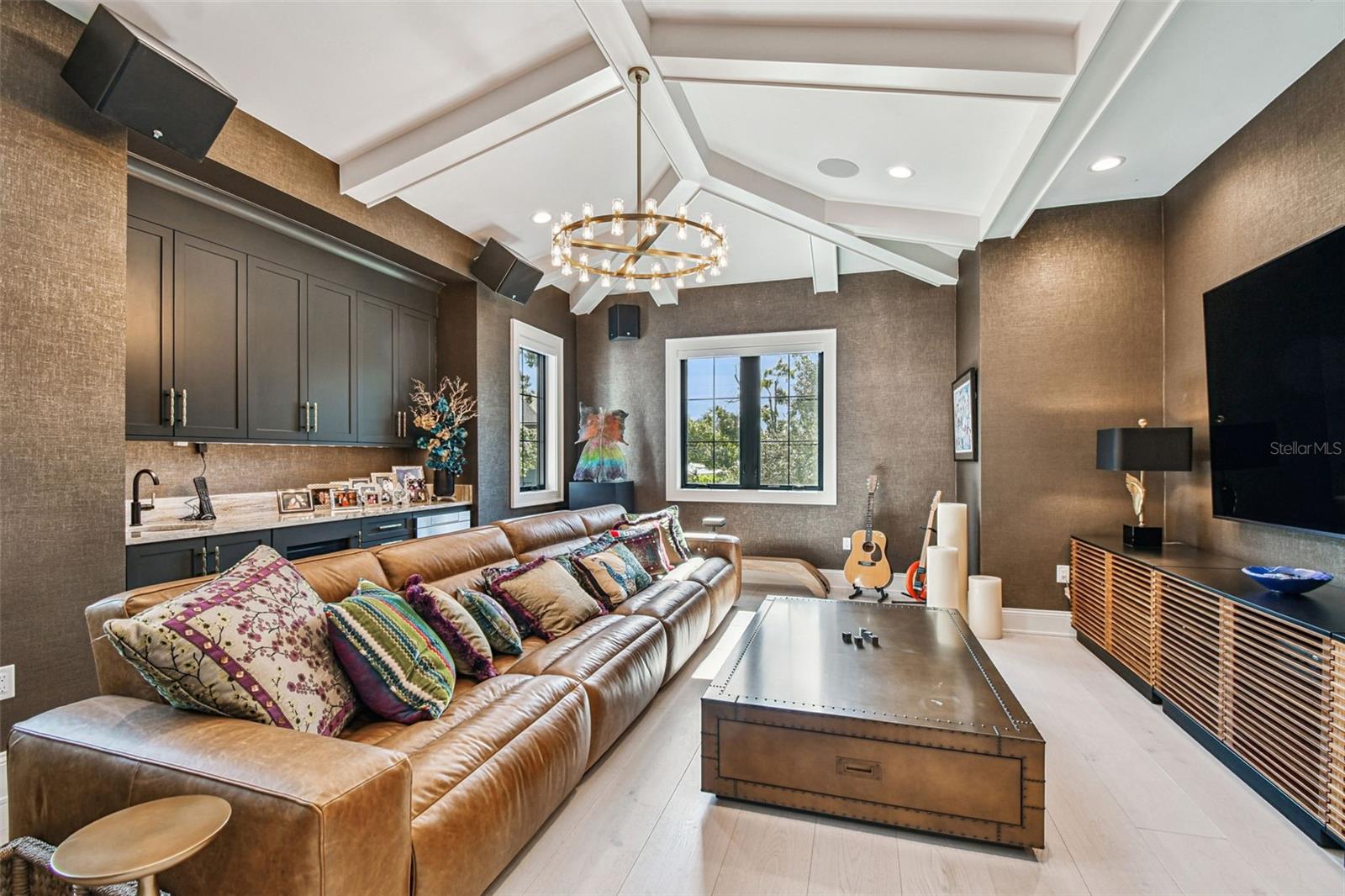 2915 W HARBOR VIEW AVE