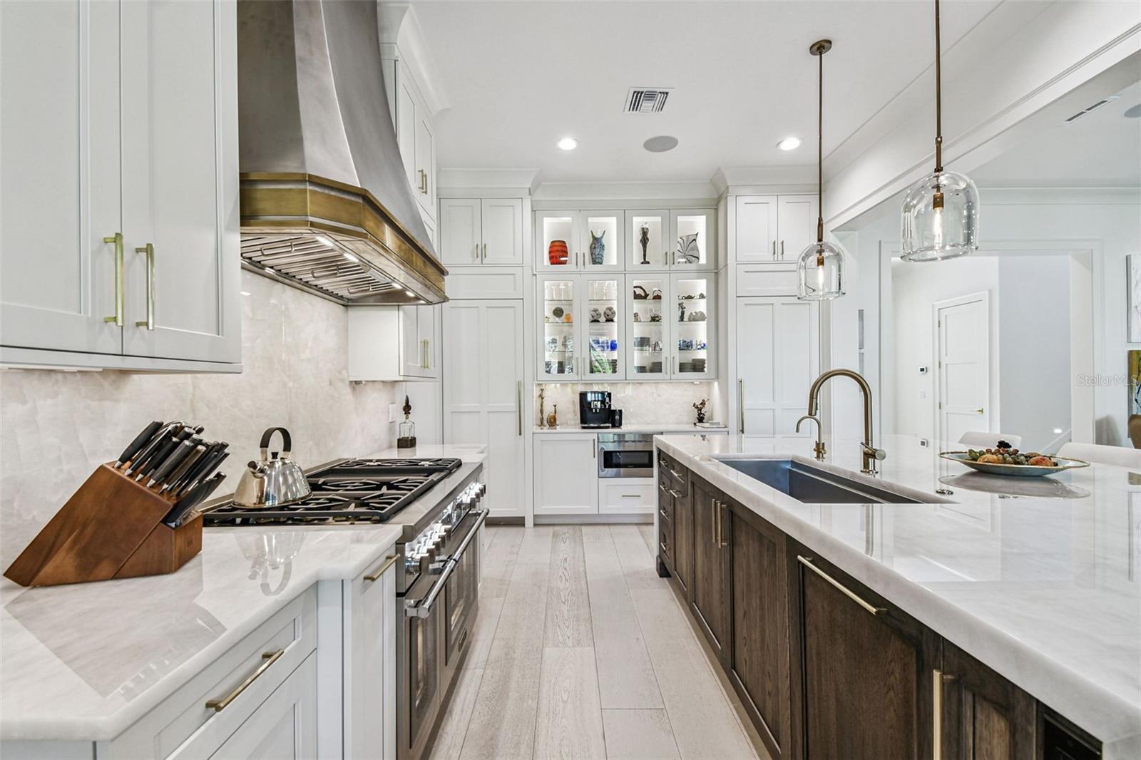 2915 W HARBOR VIEW AVE