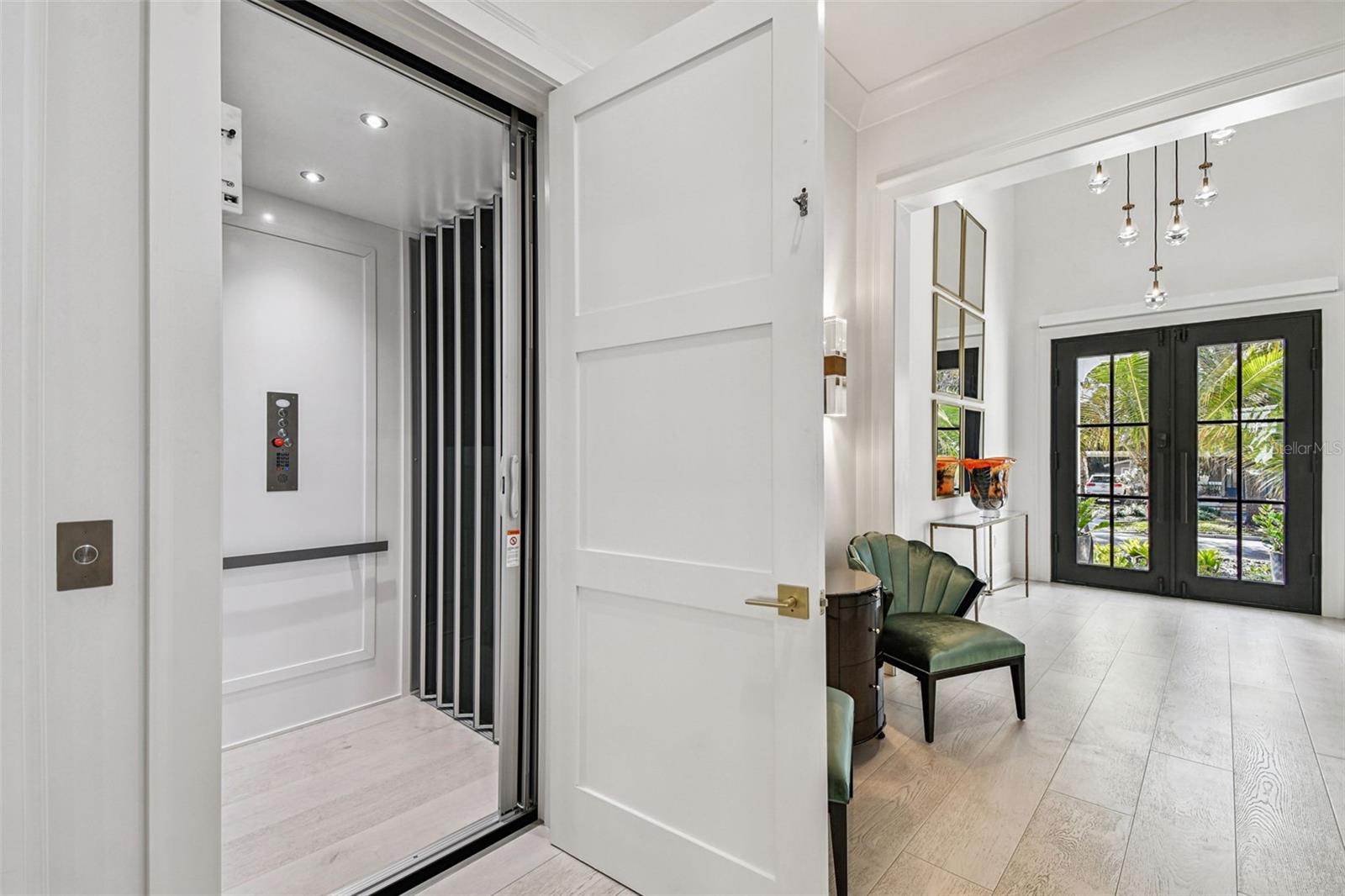 2915 W HARBOR VIEW AVE