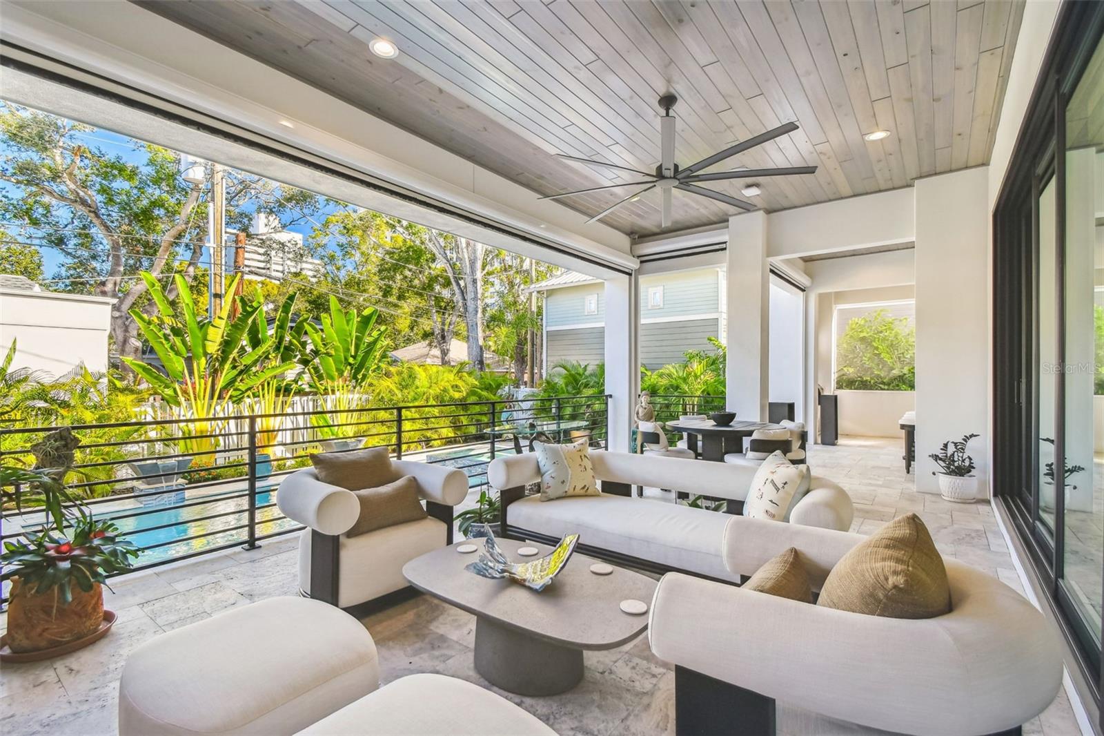 2915 W HARBOR VIEW AVE