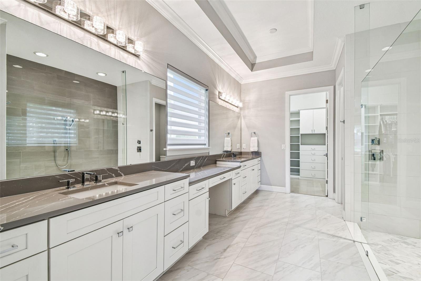 4054 ROCKY SHORES DR