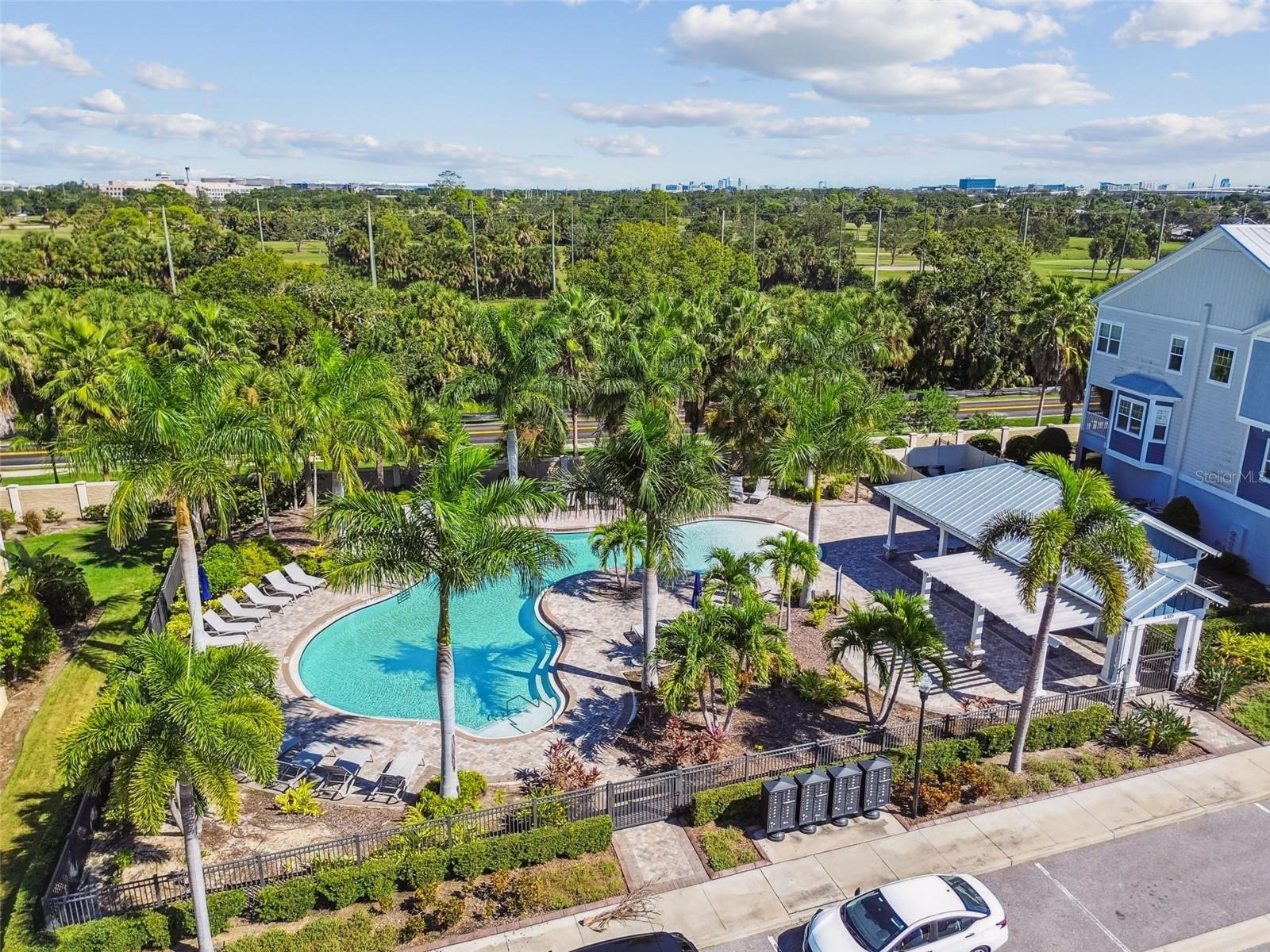 4054 ROCKY SHORES DR