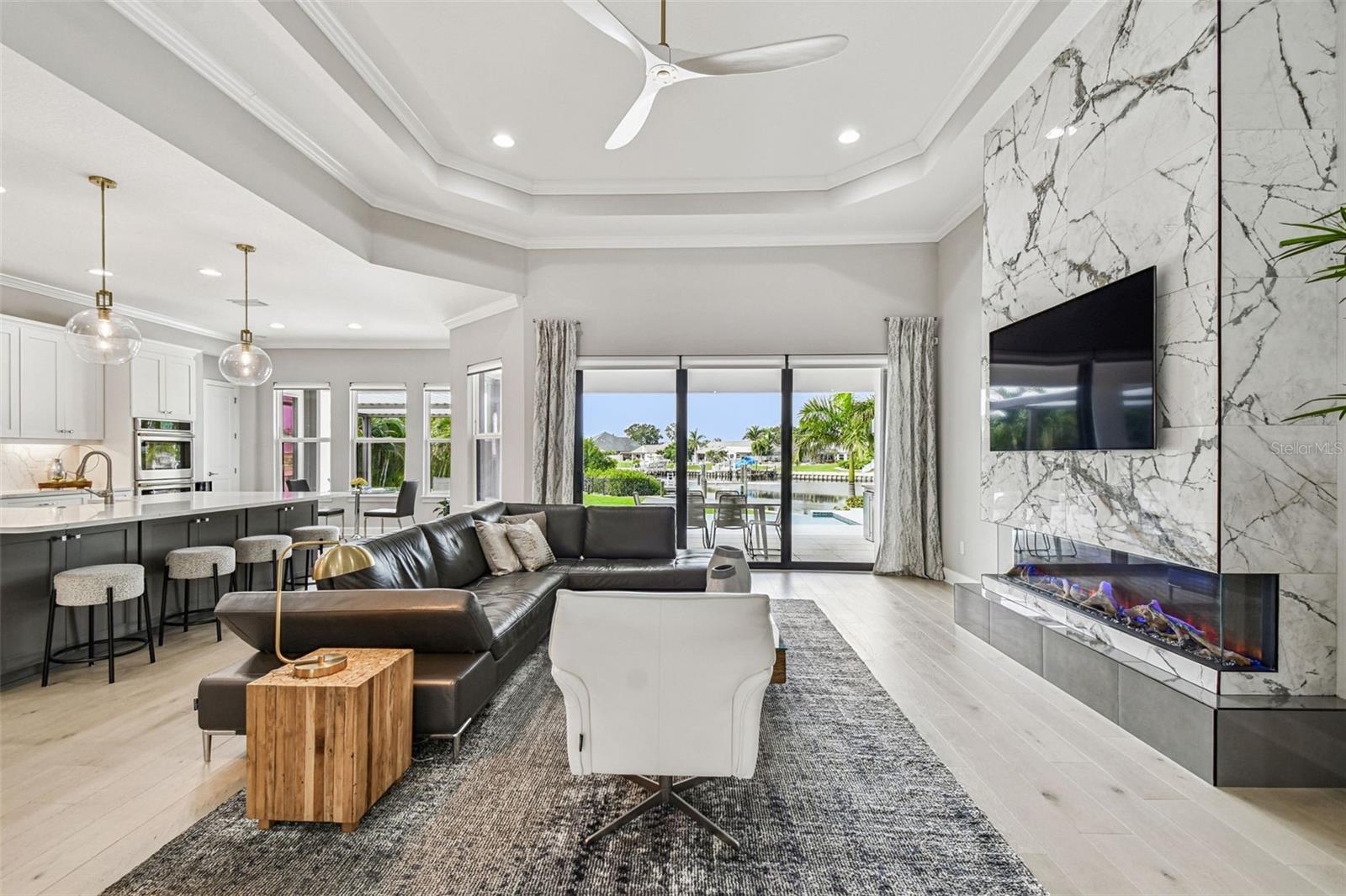 4054 ROCKY SHORES DR