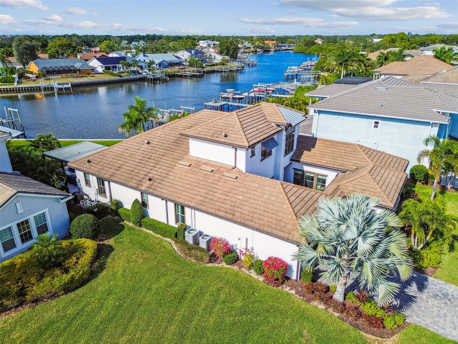 4054 ROCKY SHORES DR