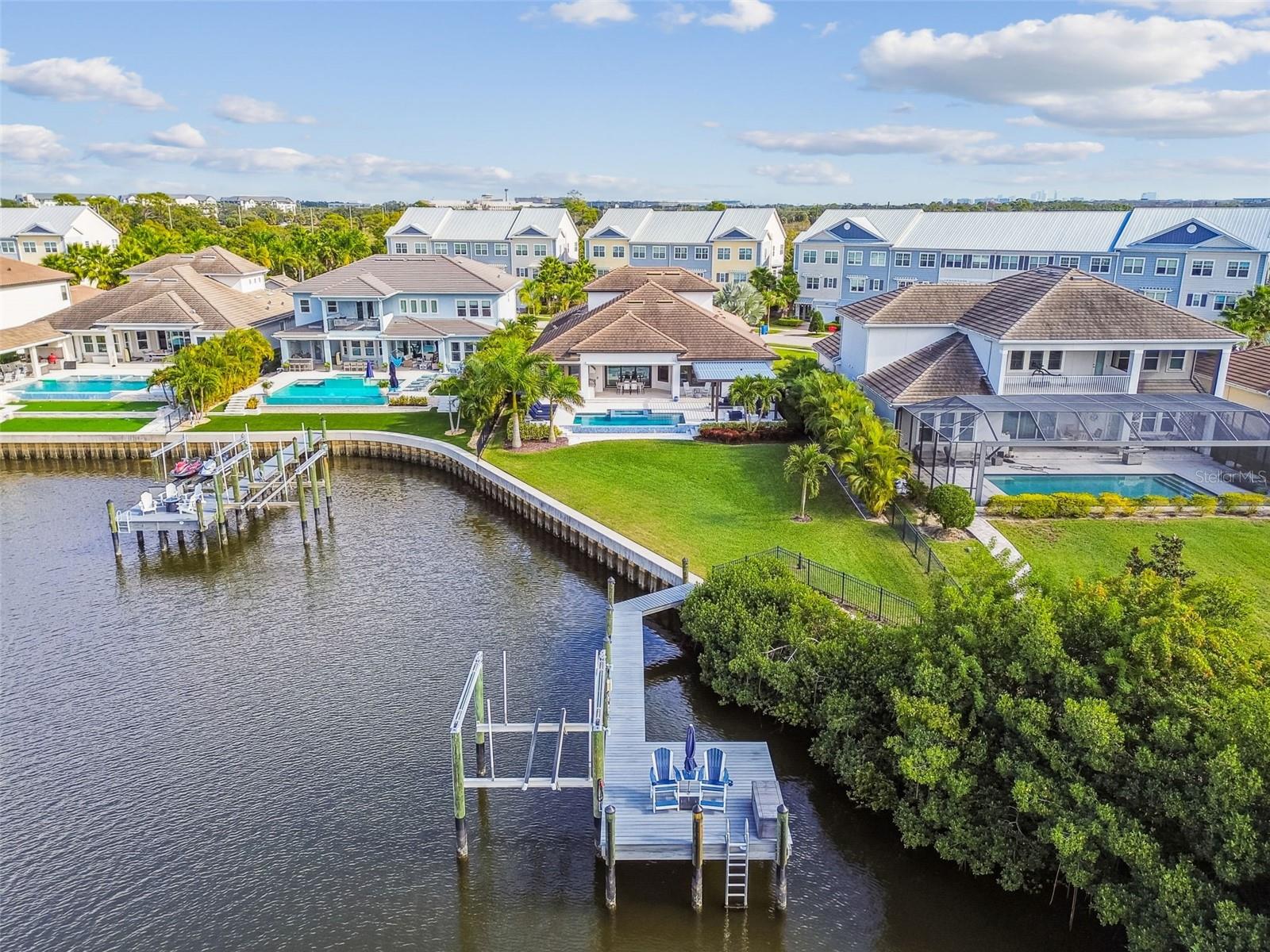 4054 ROCKY SHORES DR