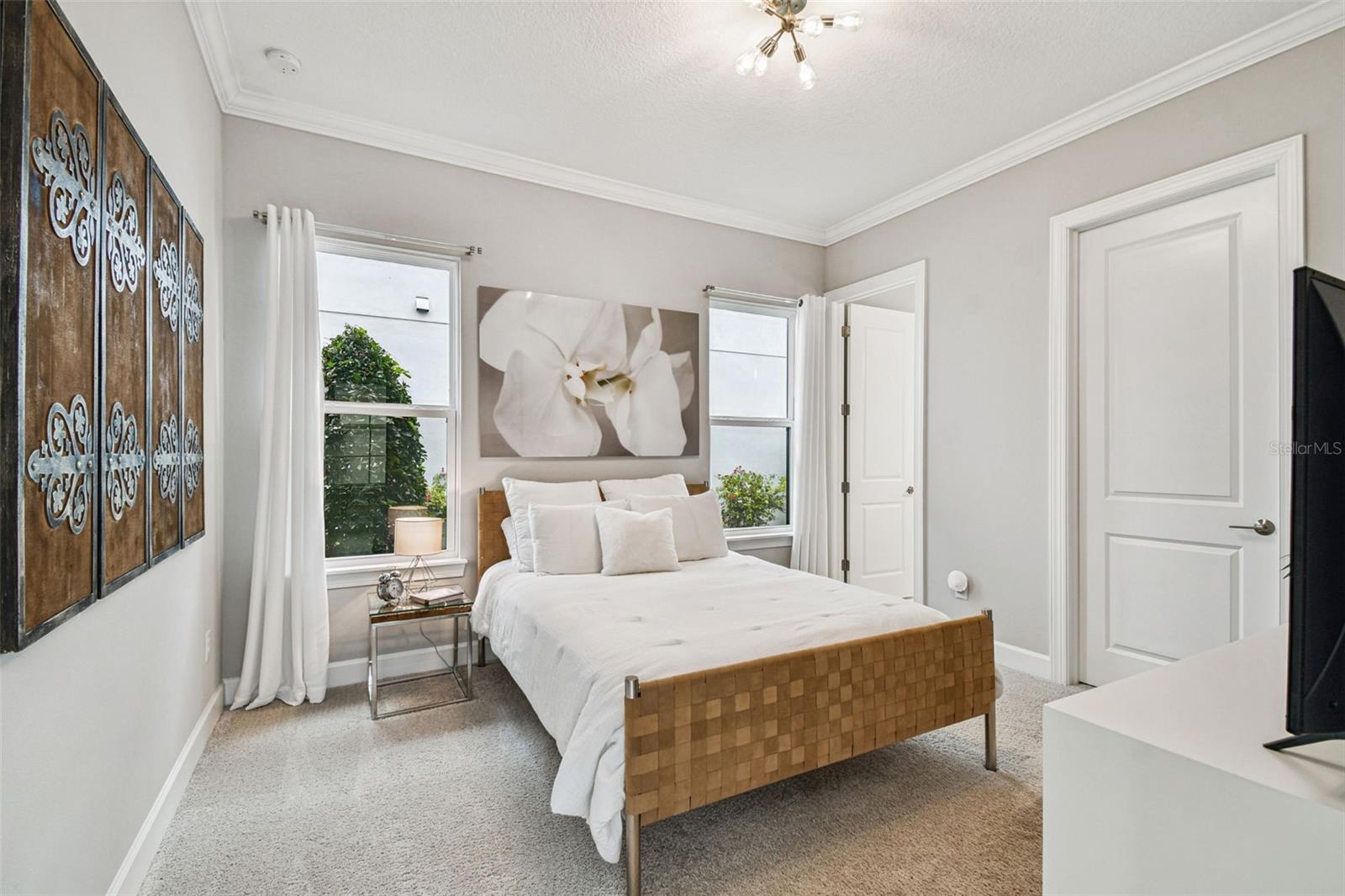 4054 ROCKY SHORES DR