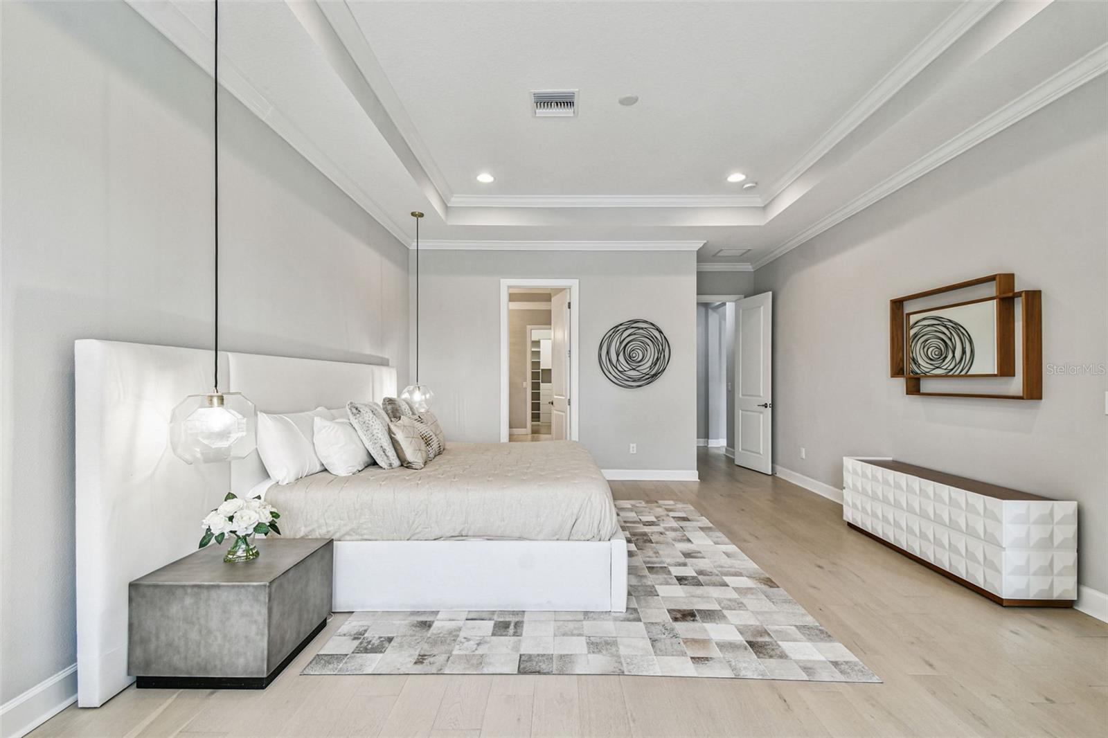 4054 ROCKY SHORES DR