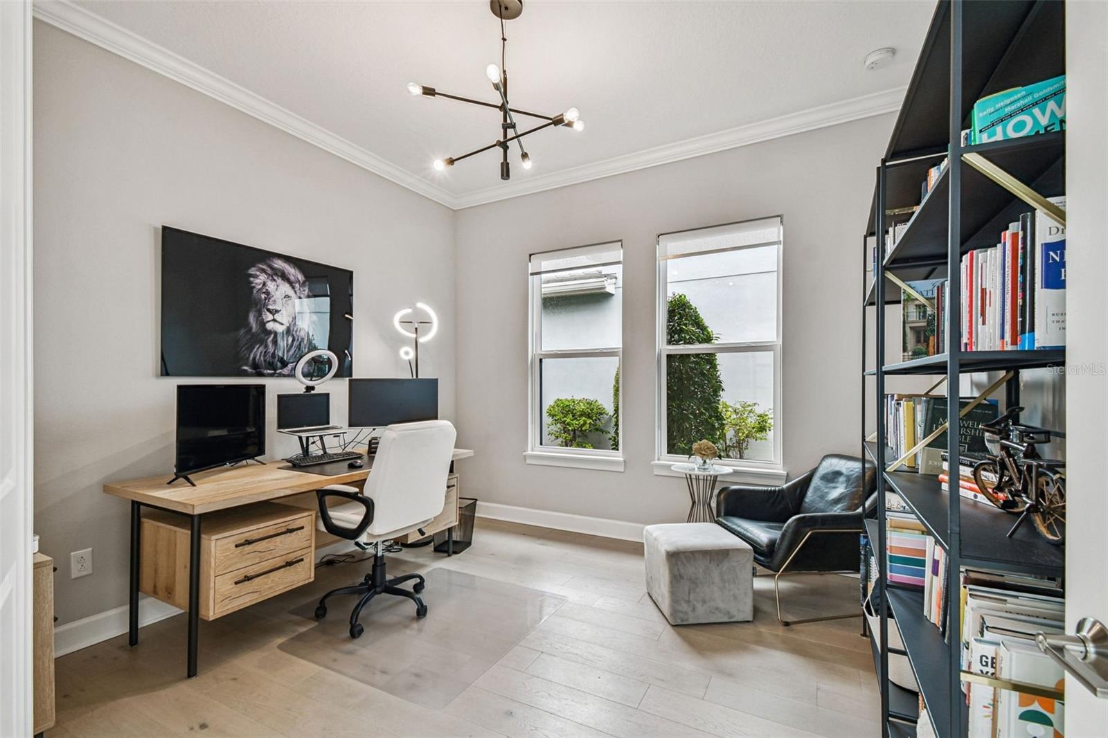 4054 ROCKY SHORES DR