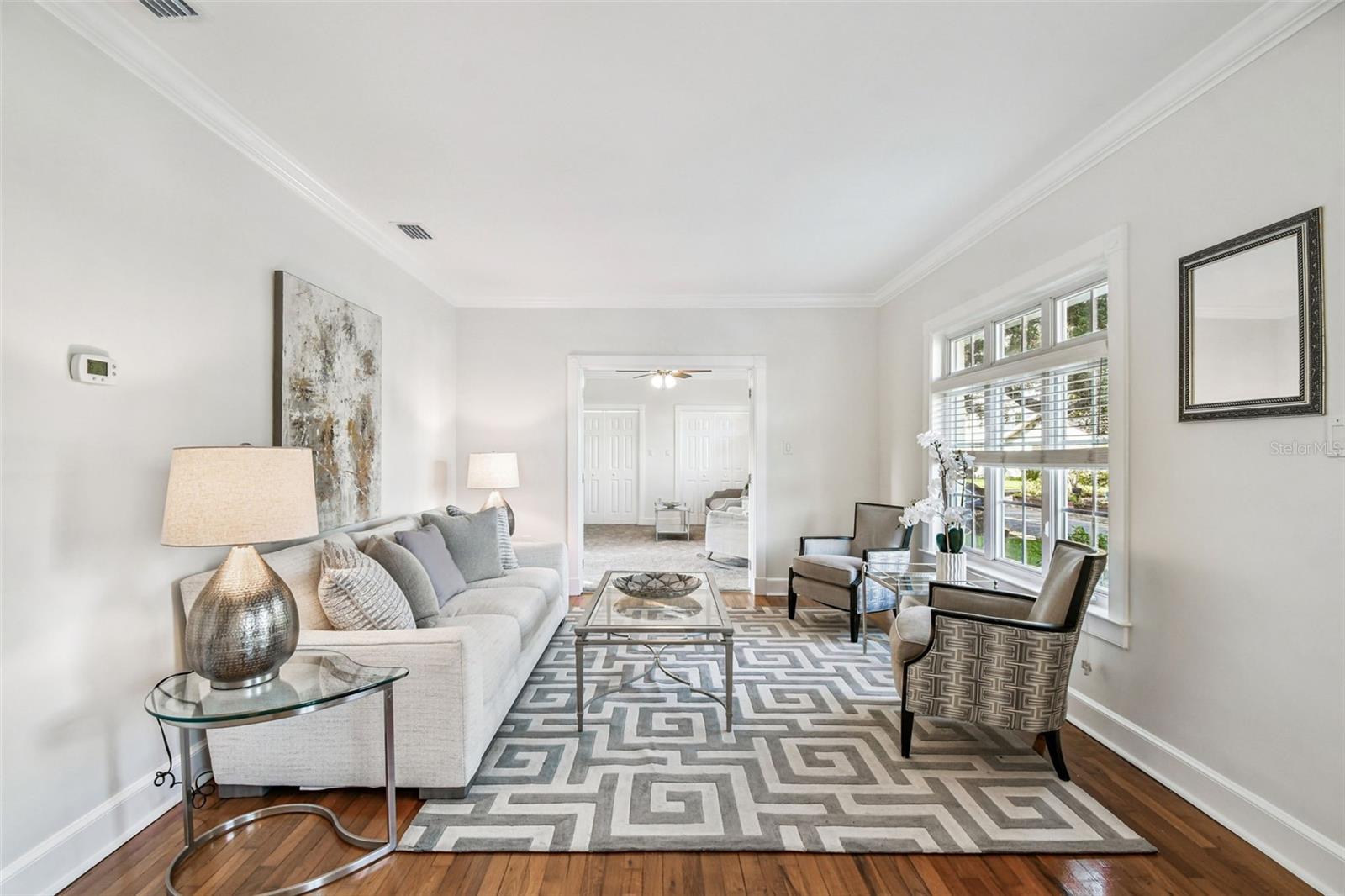 2908 W SAN ISIDRO ST