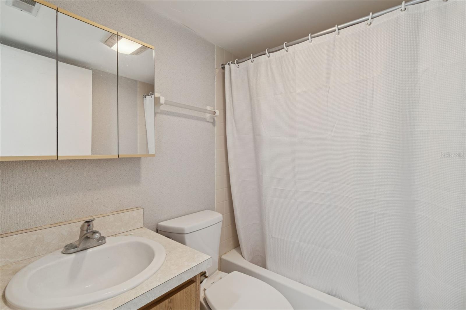 525 S LINCOLN AVE #106