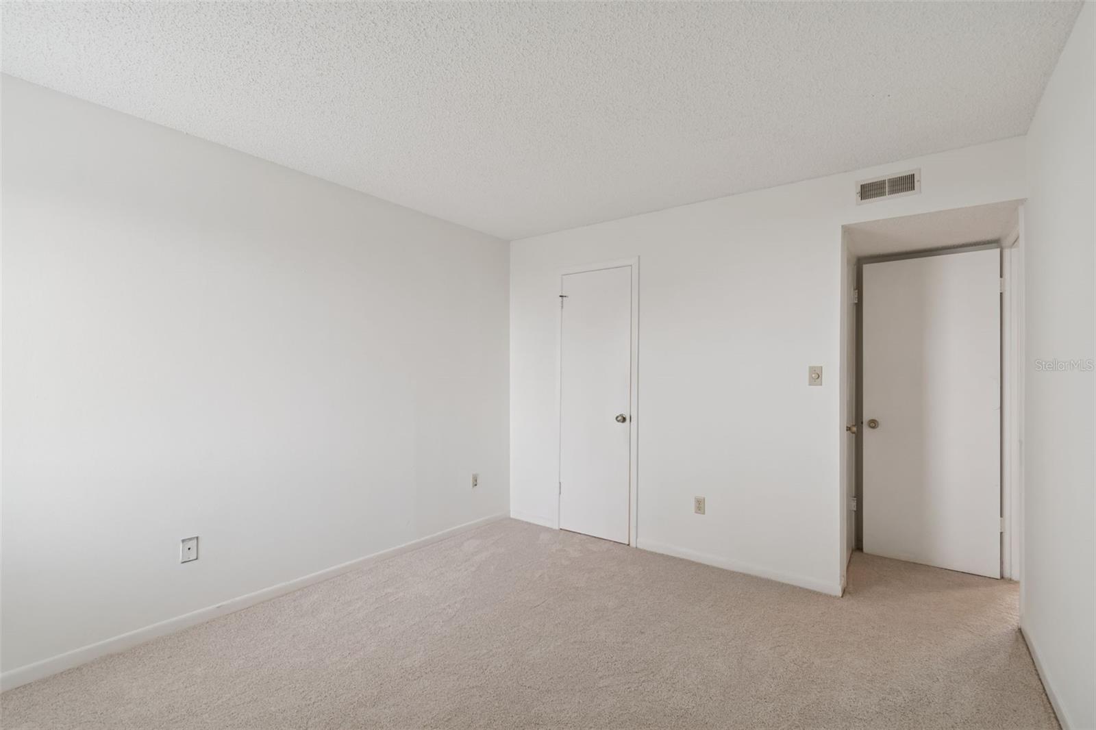 525 S LINCOLN AVE #106