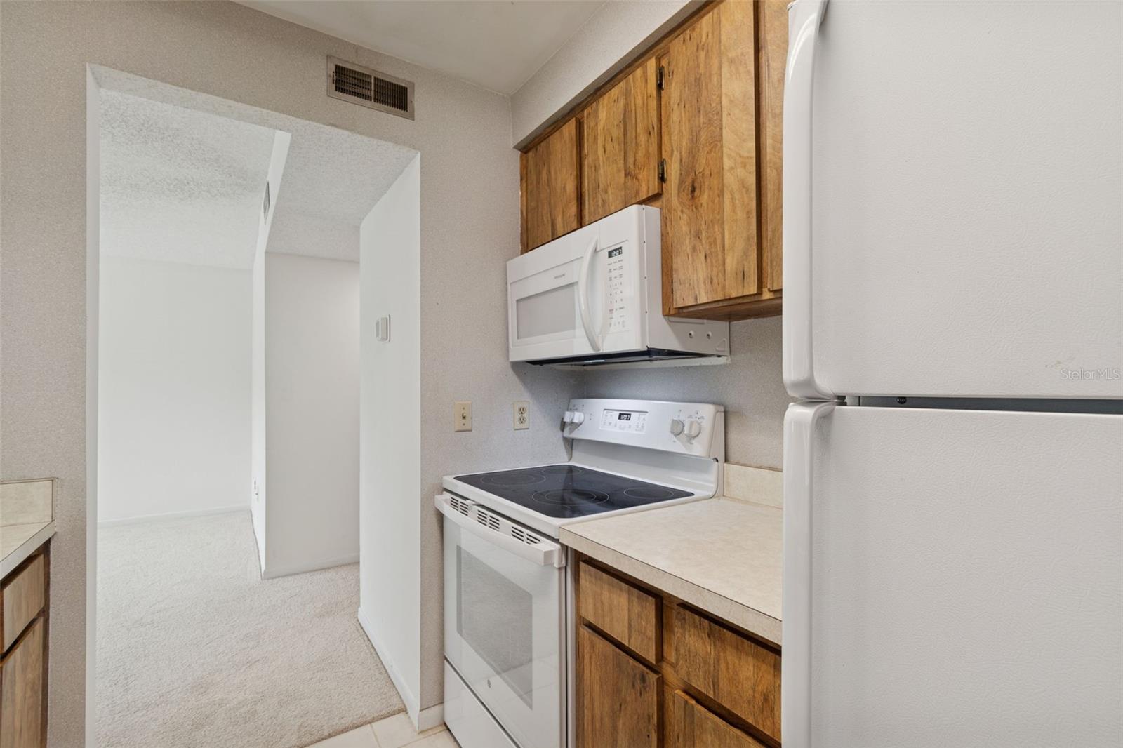 525 S LINCOLN AVE #106