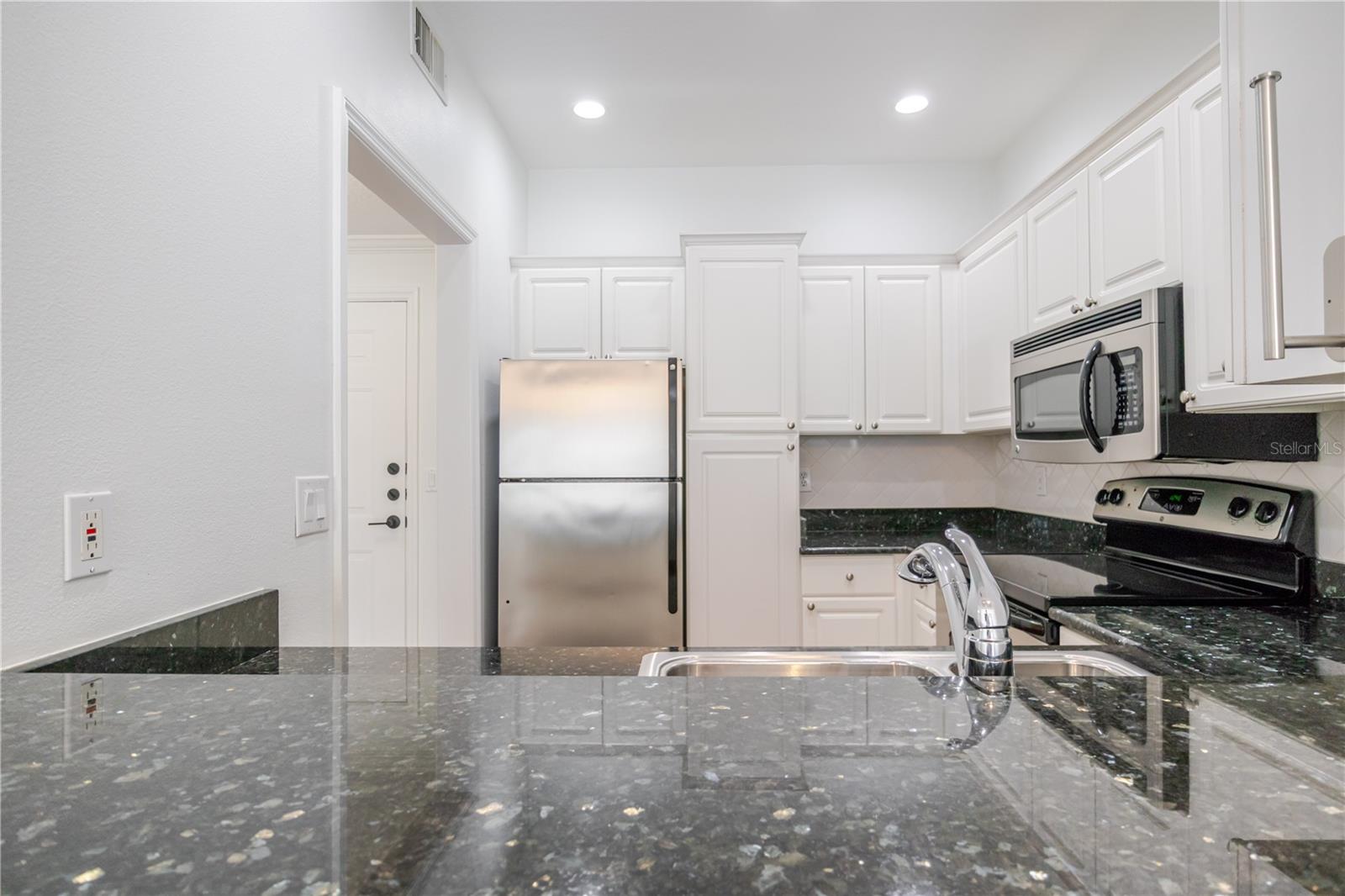 800 S DAKOTA AVE #336