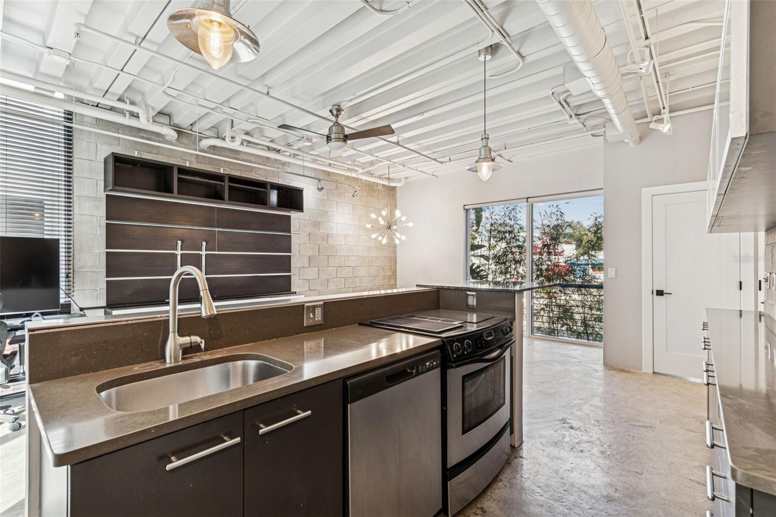 3107 W DE LEON ST #5