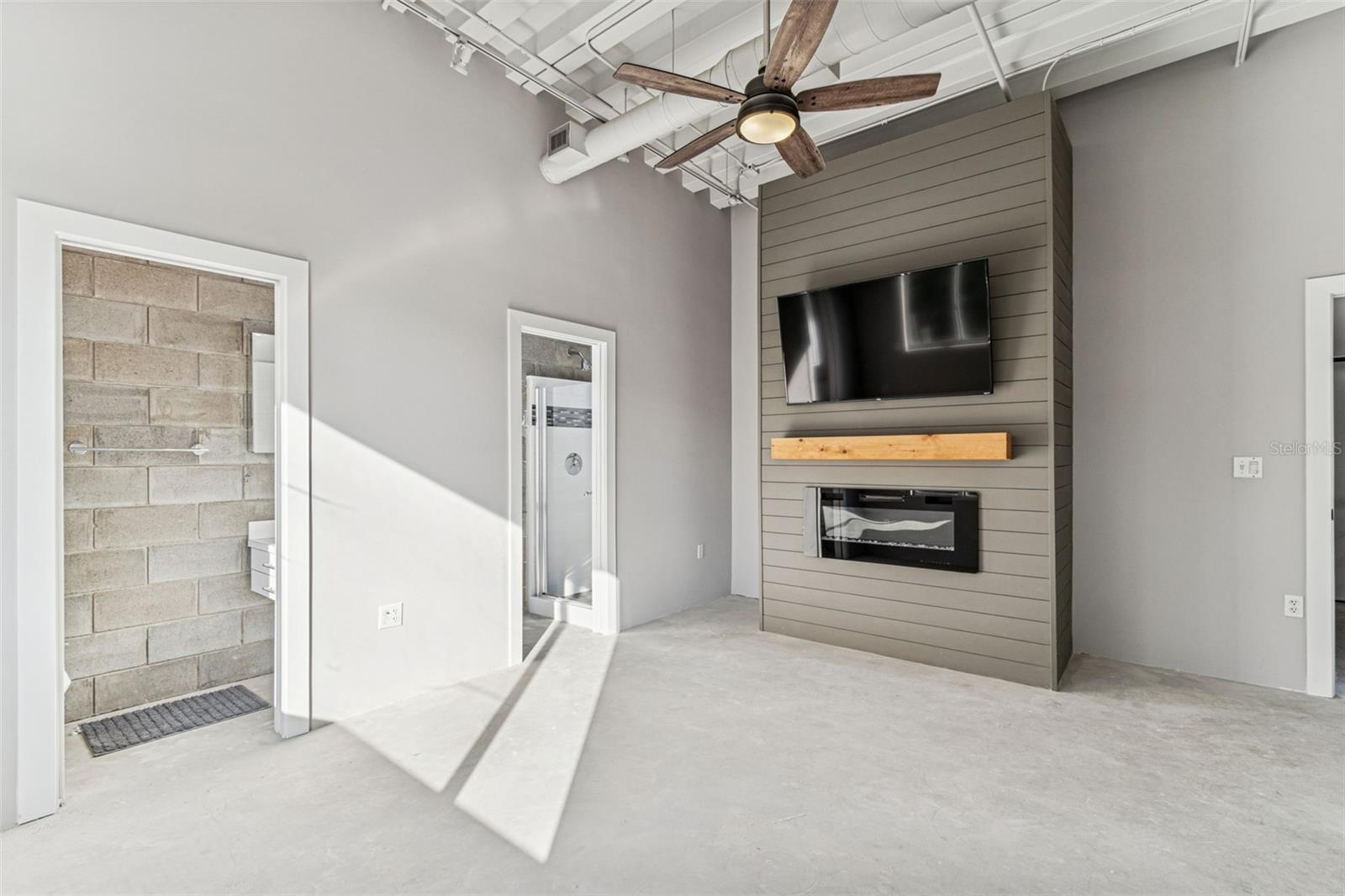 3107 W DE LEON ST #5