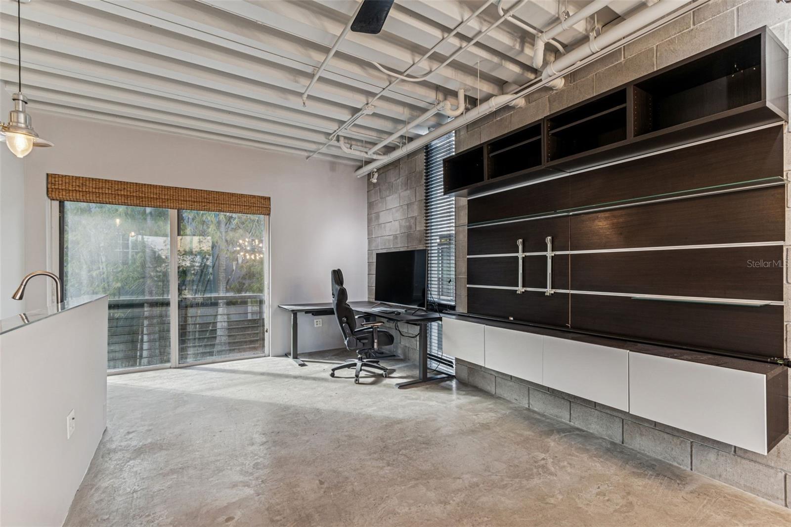 3107 W DE LEON ST #5