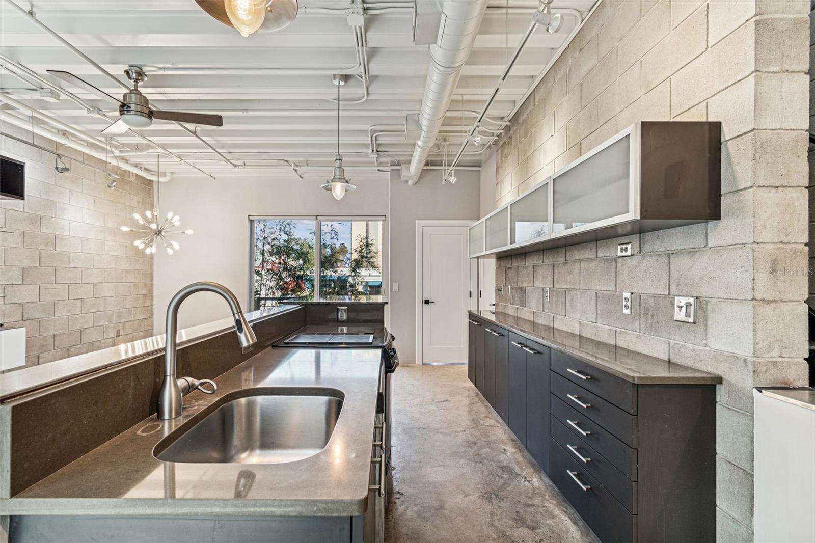 3107 W DE LEON ST #5