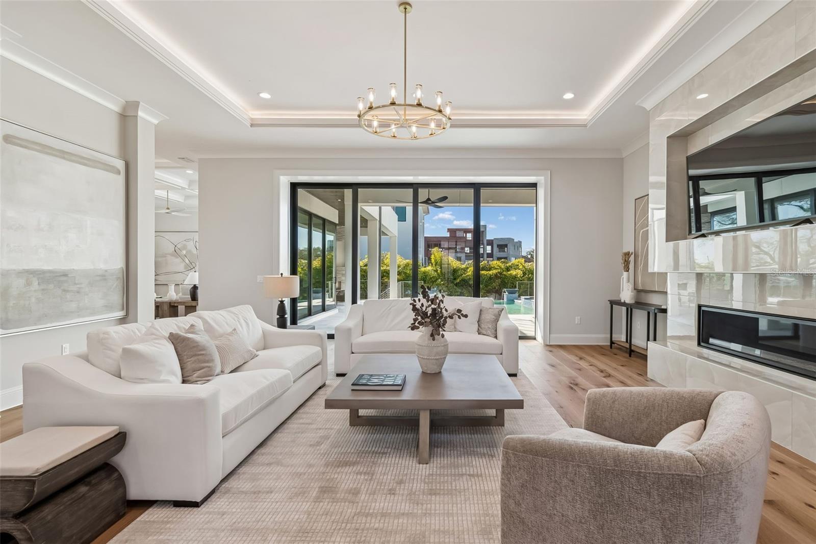 5032 W LONGFELLOW AVE