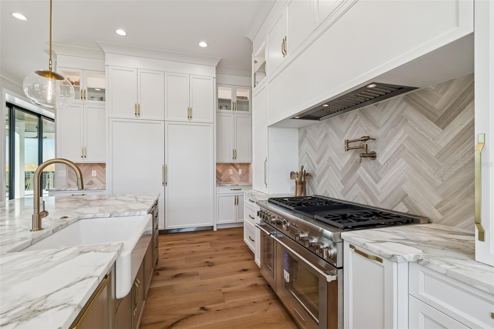 5032 W LONGFELLOW AVE