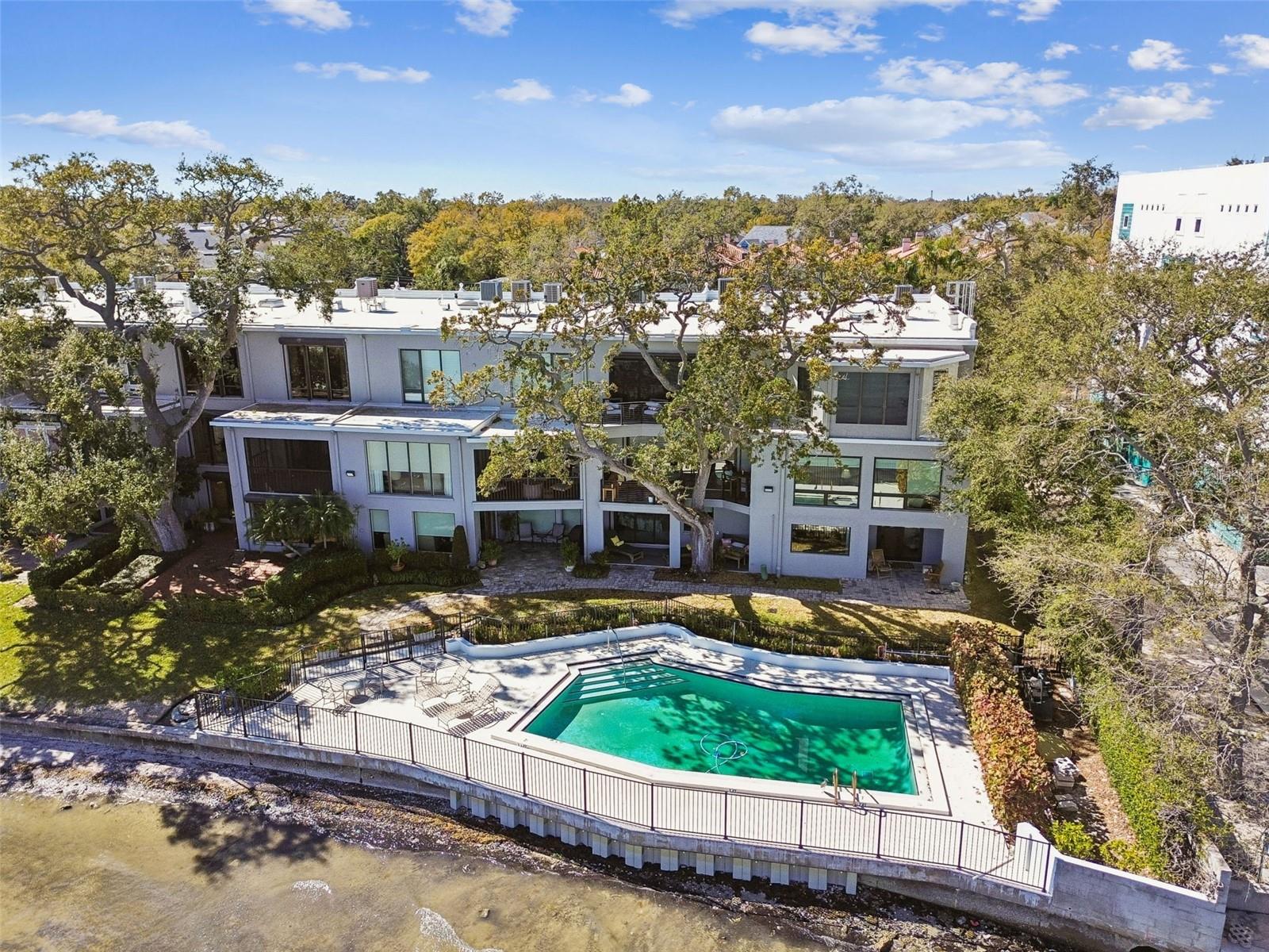 5010 BAYSHORE BLVD #9