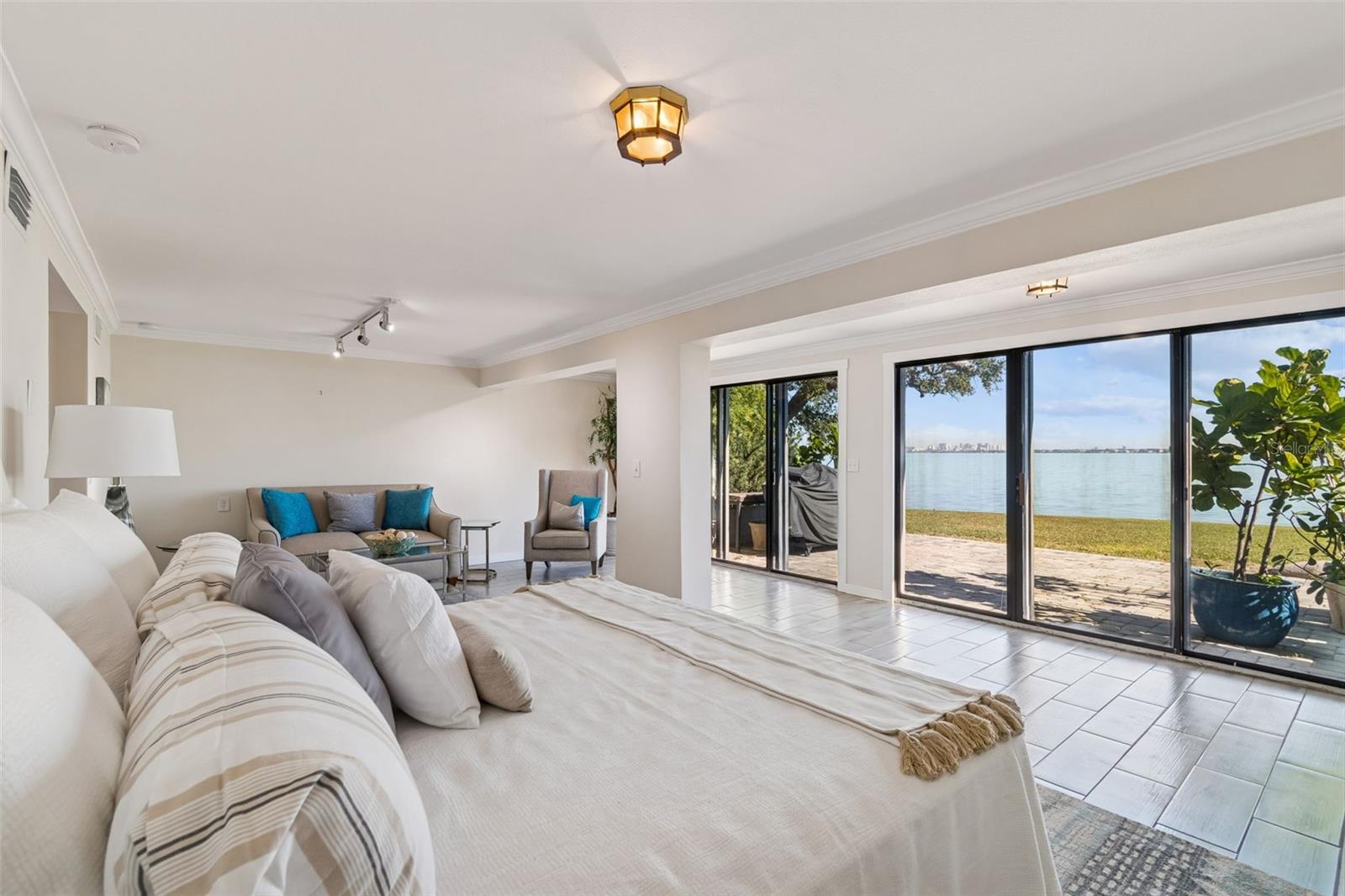 5010 BAYSHORE BLVD #9