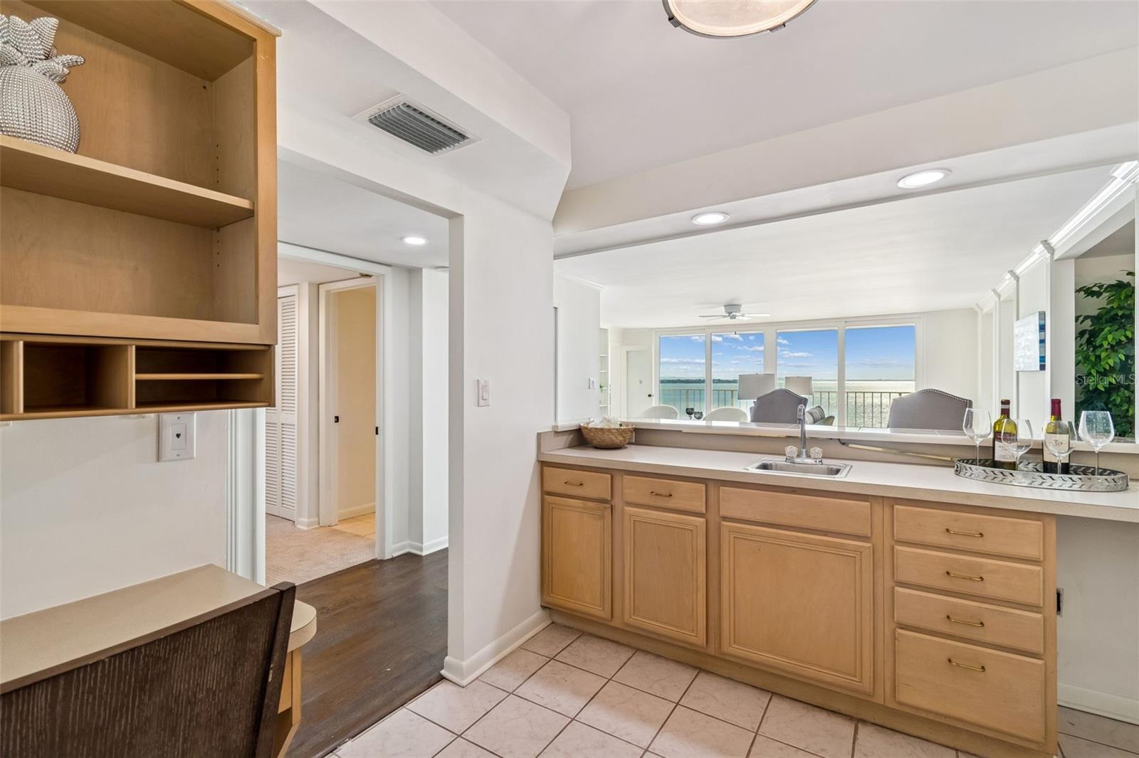 2611 BAYSHORE BLVD #601