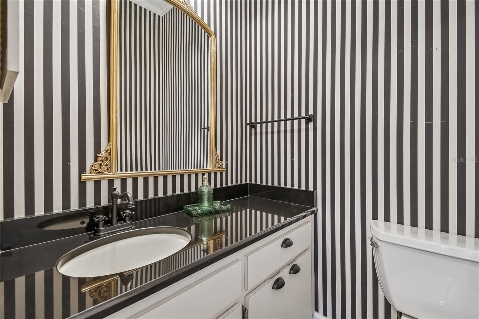 2816 FAIRWAY VIEW DR