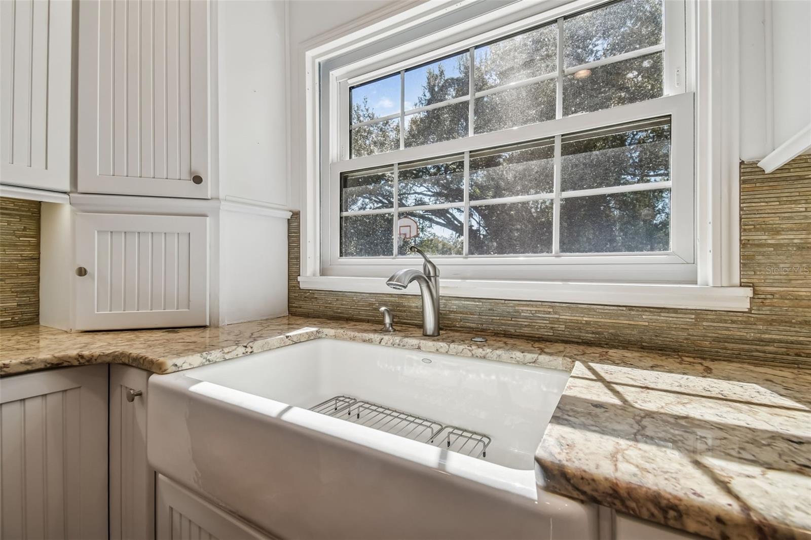 2816 FAIRWAY VIEW DR