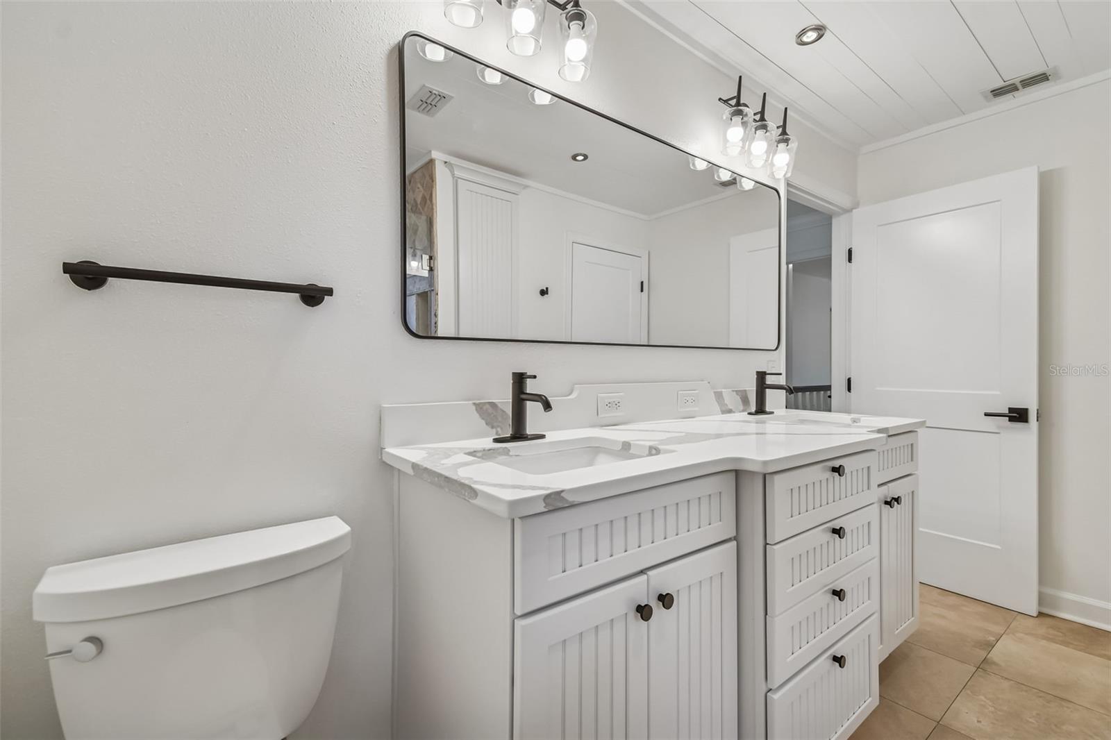 2816 FAIRWAY VIEW DR