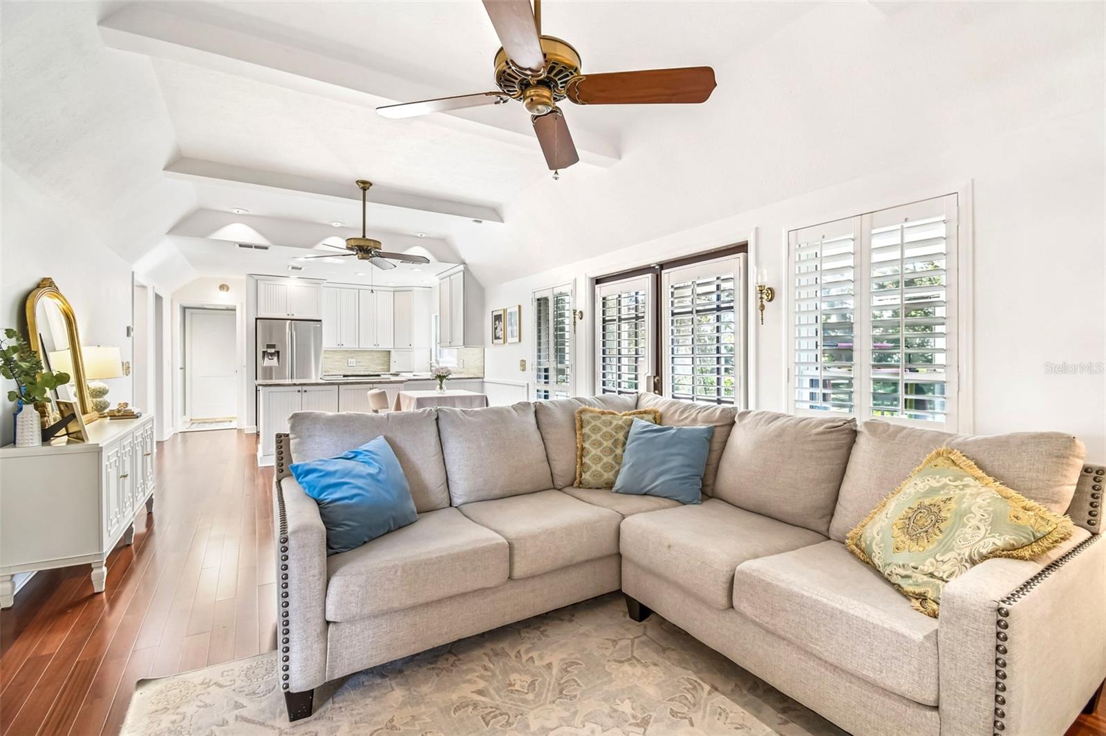 2816 FAIRWAY VIEW DR