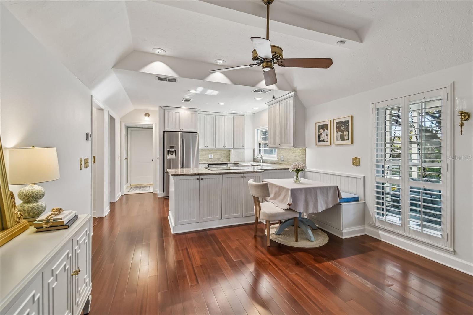 2816 FAIRWAY VIEW DR