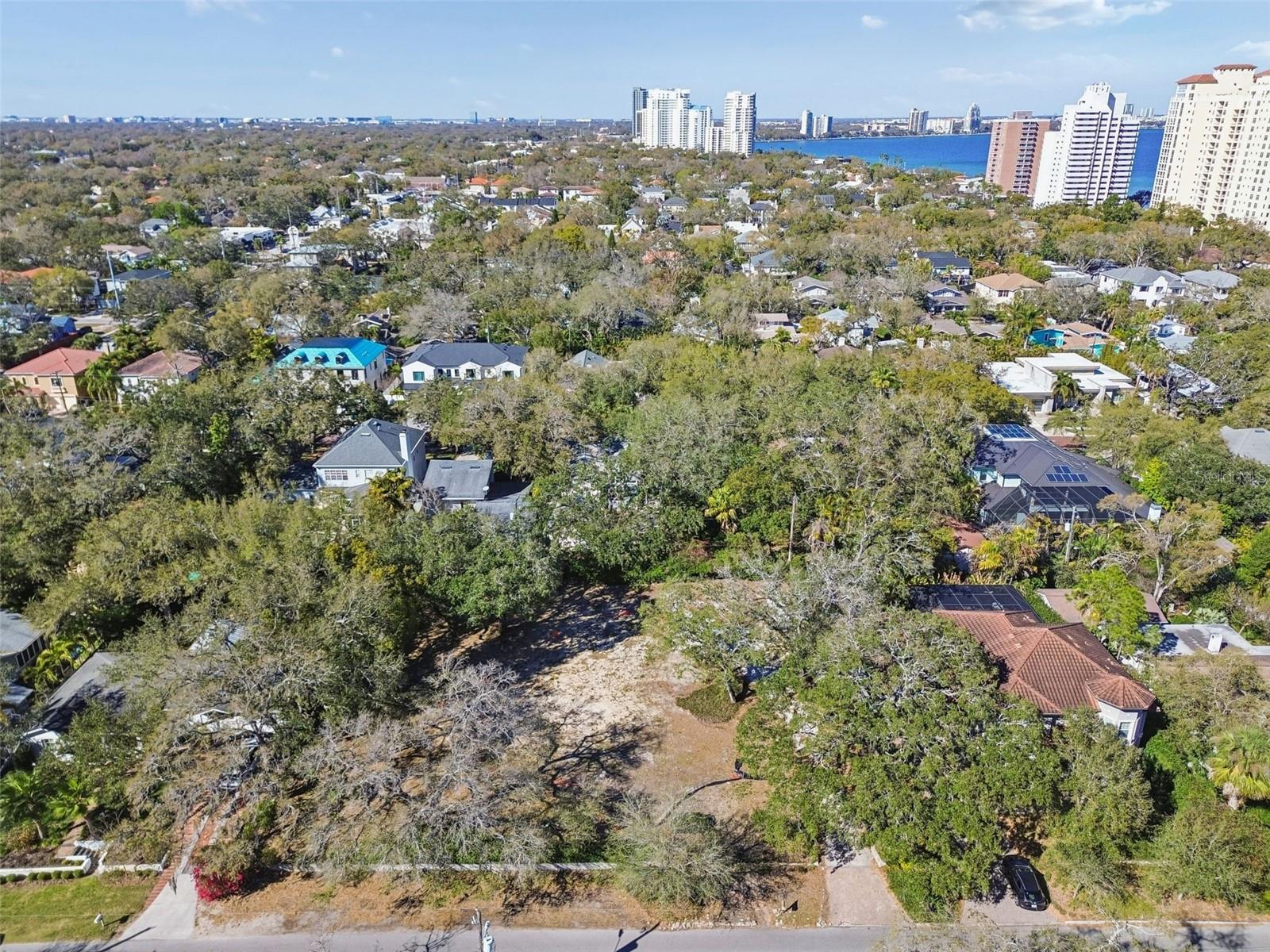 3015 W FAIR OAKS AVE