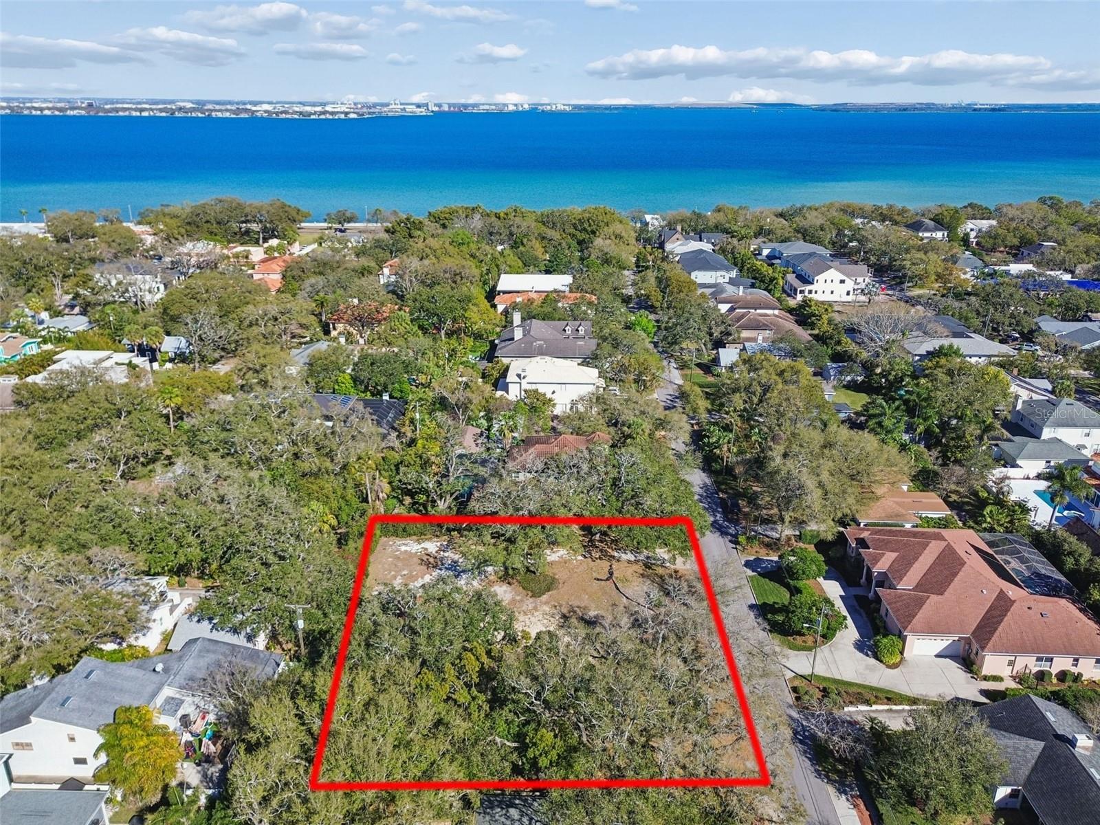 3015 W FAIR OAKS AVE