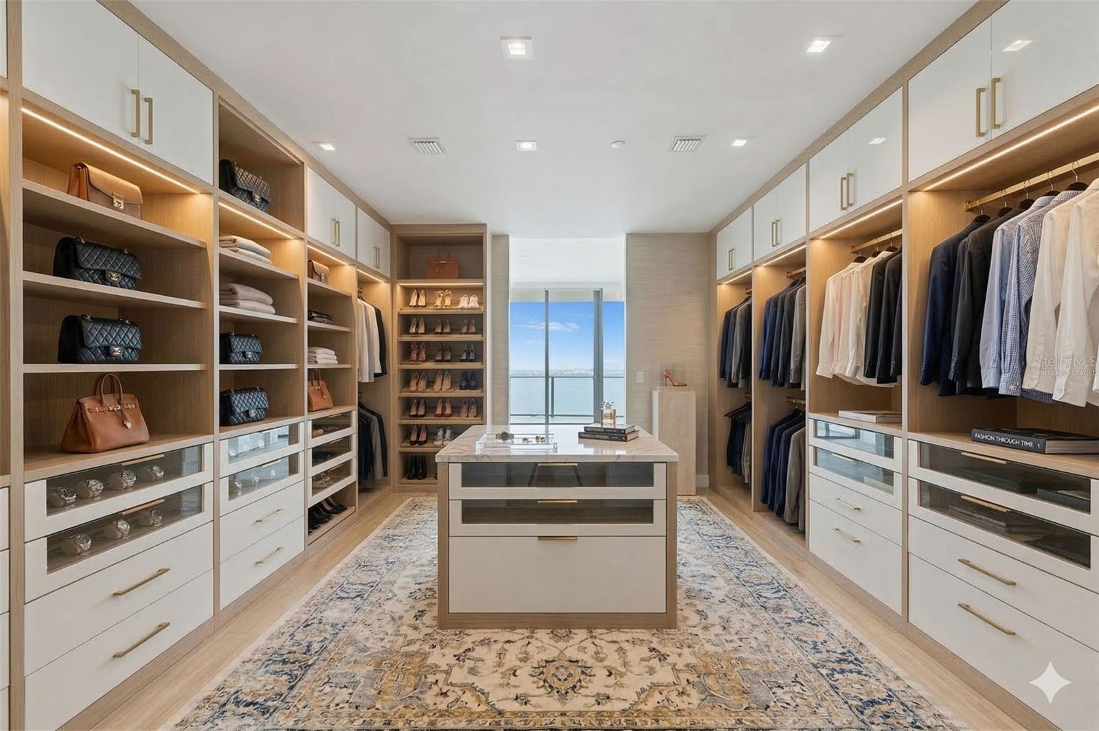 3101 BAYSHORE BLVD #2104