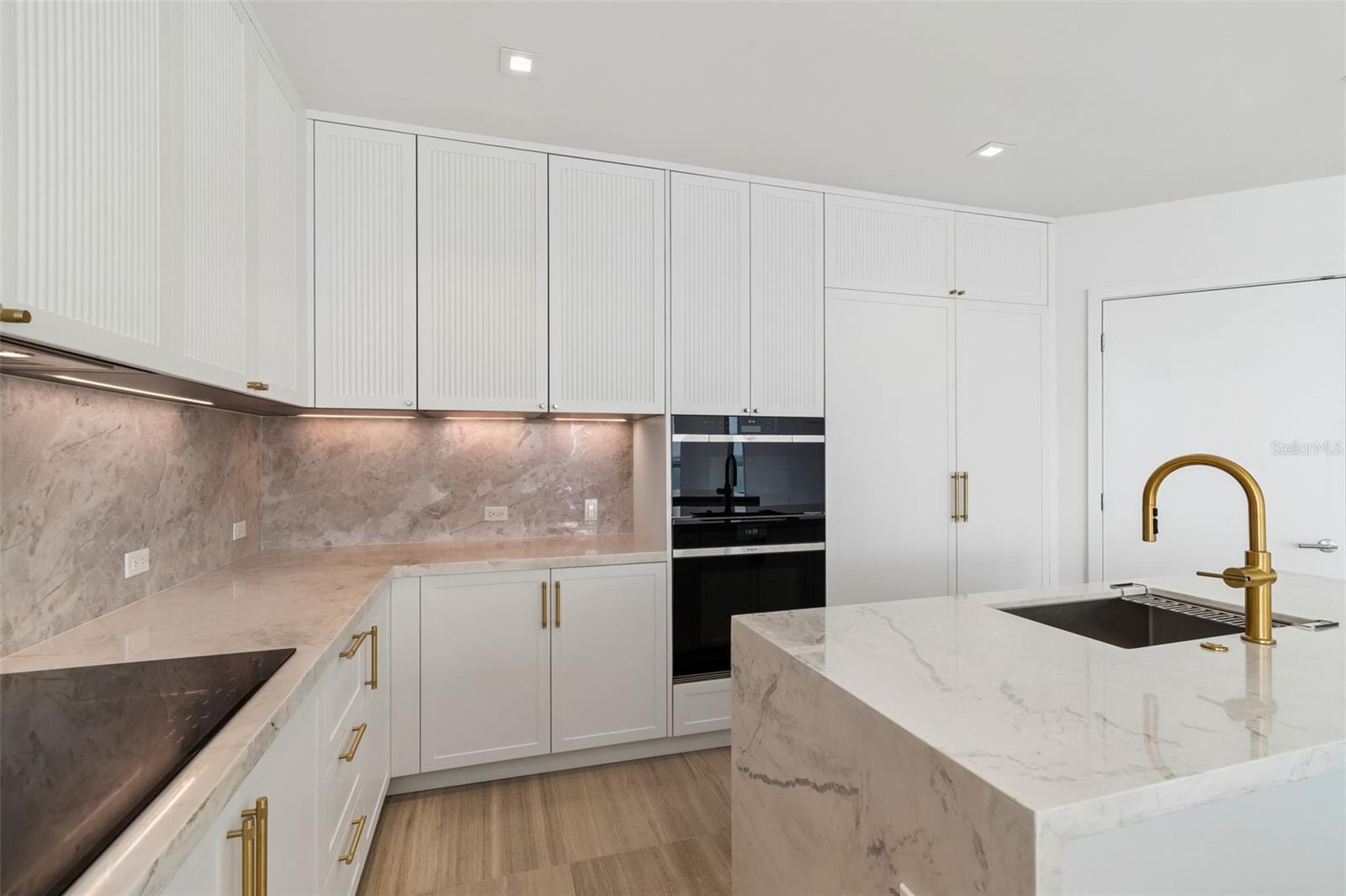 3101 BAYSHORE BLVD #2104