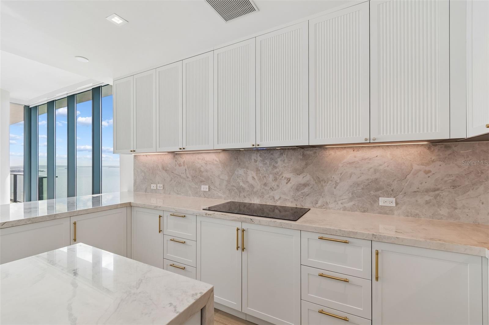 3101 BAYSHORE BLVD #2104