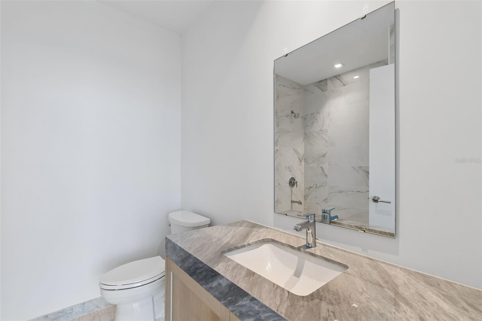 3101 BAYSHORE BLVD #2104