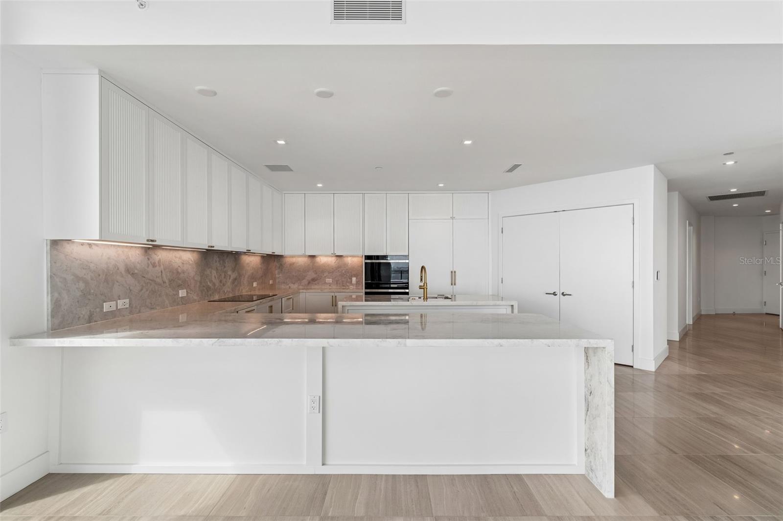 3101 BAYSHORE BLVD #2104