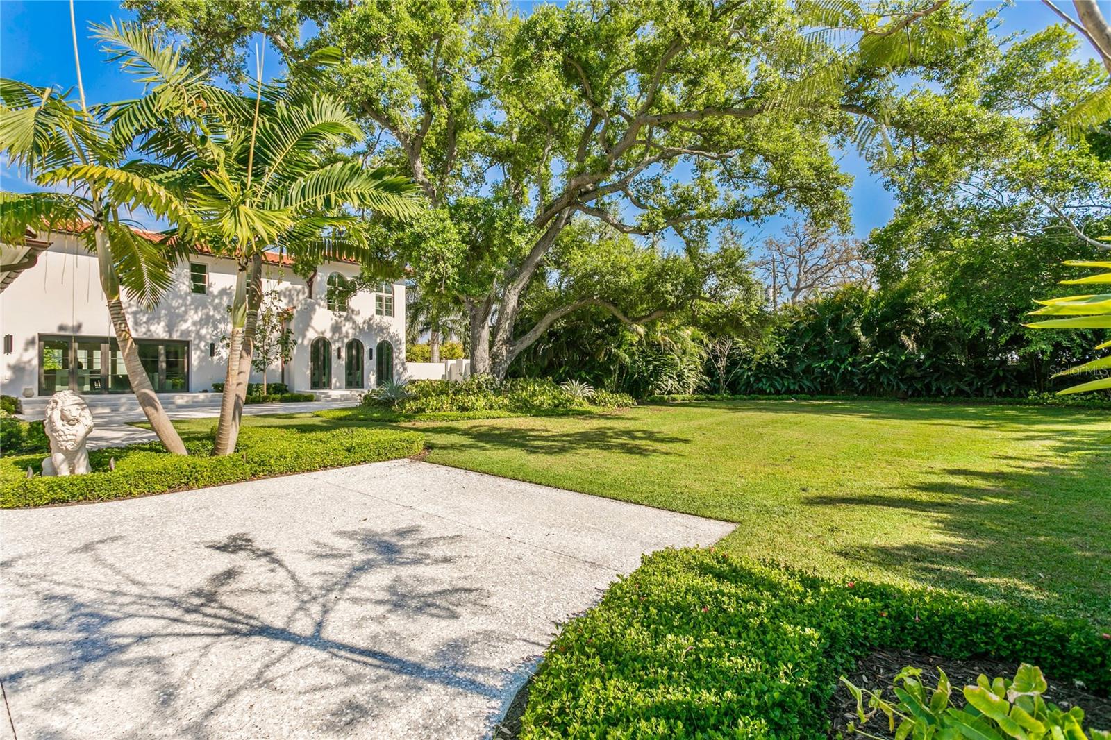 416 BRIGHTWATERS BLVD NE