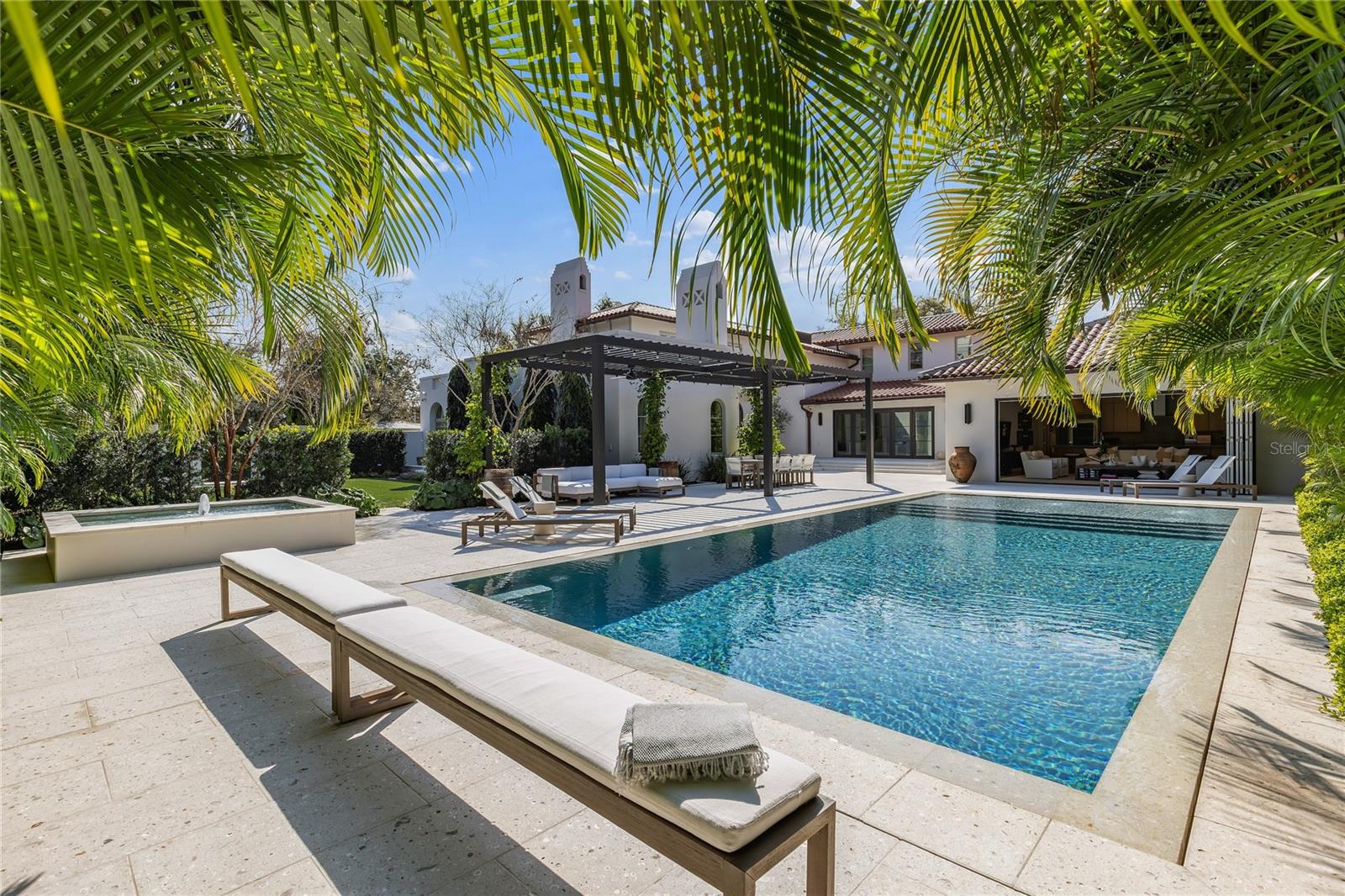 416 BRIGHTWATERS BLVD NE